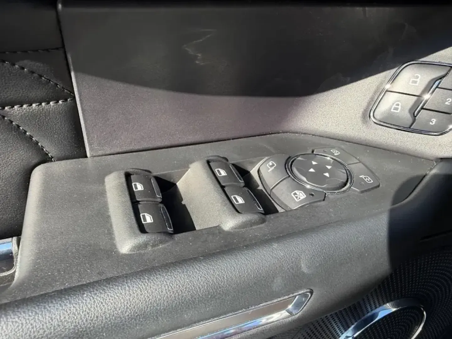 2021 /Ebony Leather Ford Expedition Max Platinum (1FMJK1MT8ME) with an 3.5L EcoBoost V6 engine, Automatic transmission, located at 970 Woodlawn Dr., Farmington, MO, 63640, (573) 431-7800, 37.825642, -90.468674 - Experience a lifestyle of adventure and luxury with the stunning **2021 Ford Expedition Max Platinum**, available now at Pettus CDJR Farmington, your premier OEM dealership located at **970 Woodlawn Drive, Farmington, MO 63640**. This exceptional SUV is perfect for growing families seeking both comf - Photo#22