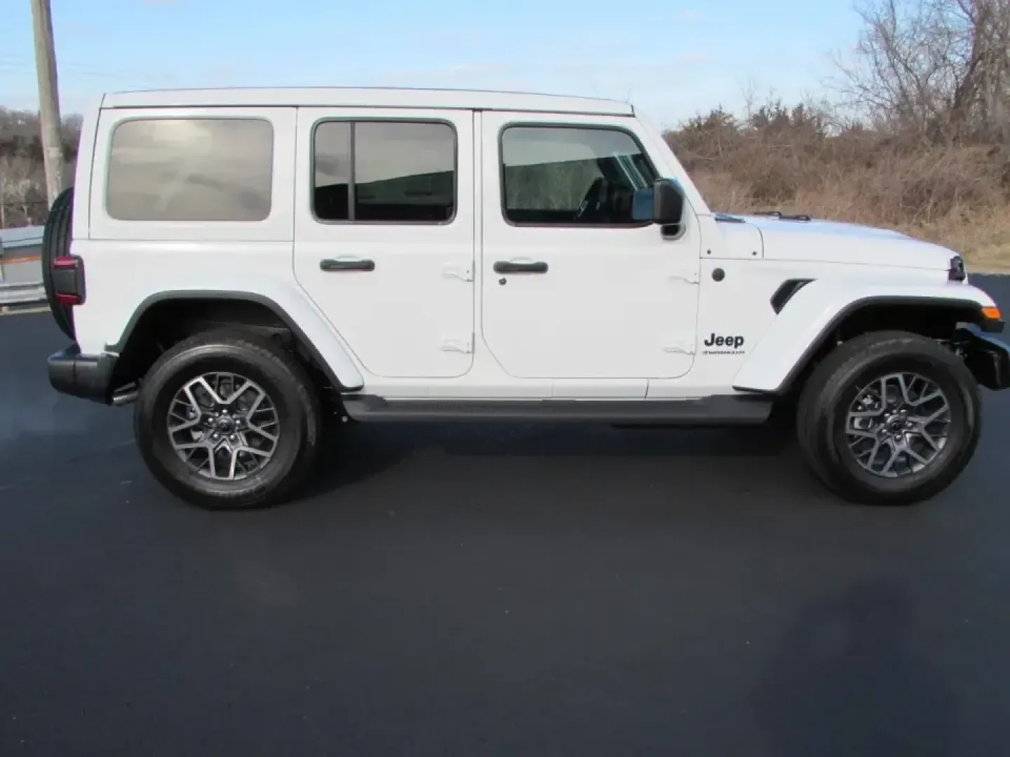 2026 Jeep Wrangler Sahara (1C4PJXEG2TW) with an 3.6L V6 engine, 6M transmission, located at 970 Woodlawn Dr., Farmington, MO, 63640, (573) 431-7800, 37.825642, -90.468674 - Adventure awaits with the 2026 Jeep Wrangler Sahara, an iconic SUV designed for those who crave both the thrill of off-road escapades and the comfort of everyday commuting. Imagine taking on winding mountain roads, cruising through city streets, or embarking on a weekend camping trip with friends or - Photo#7
