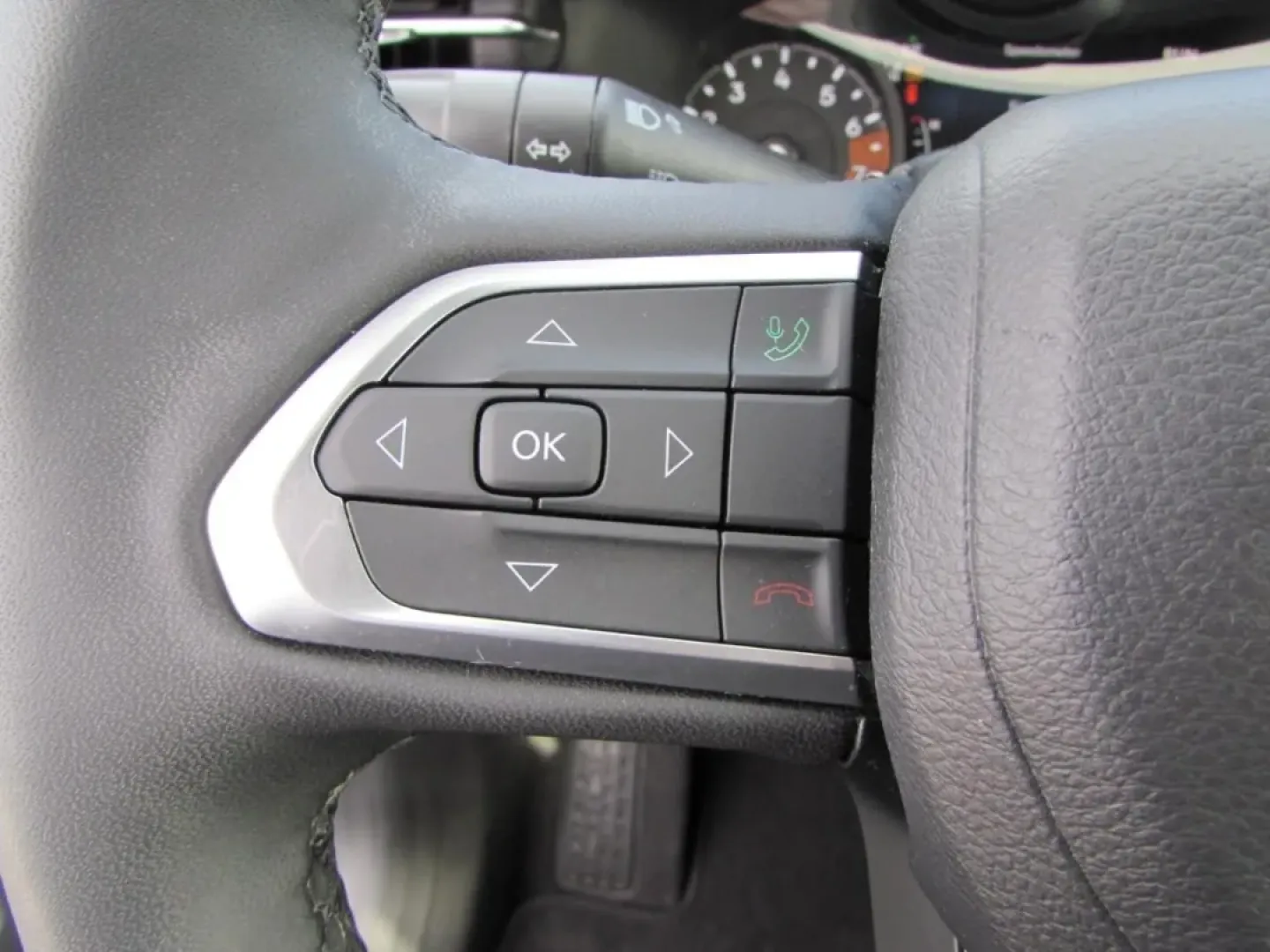 2023 /Black Jeep Compass Limited (3C4NJDCN6PT) with an Other engine, Automatic transmission, located at 12830 Highway 21, De Soto, MO, 63020, (636) 337-7777, 38.153099, -90.573624 - Are you ready to elevate your driving experience and embrace the open road? Whether you're a weekend adventurer, a busy commuter, or a growing family in need of a reliable vehicle, the 2023 Jeep Compass is the perfect companion for your journeys. With its rugged good looks, advanced technology, and - Photo#15