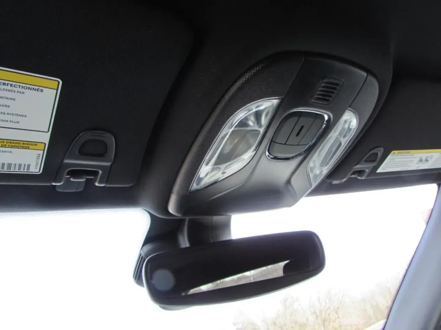 2023 /Black Jeep Compass Limited (3C4NJDCN6PT) with an Other engine, Automatic transmission, located at 12830 Highway 21, De Soto, MO, 63020, (636) 337-7777, 38.153099, -90.573624 - Are you ready to elevate your driving experience and embrace the open road? Whether you're a weekend adventurer, a busy commuter, or a growing family in need of a reliable vehicle, the 2023 Jeep Compass is the perfect companion for your journeys. With its rugged good looks, advanced technology, and - Photo#18