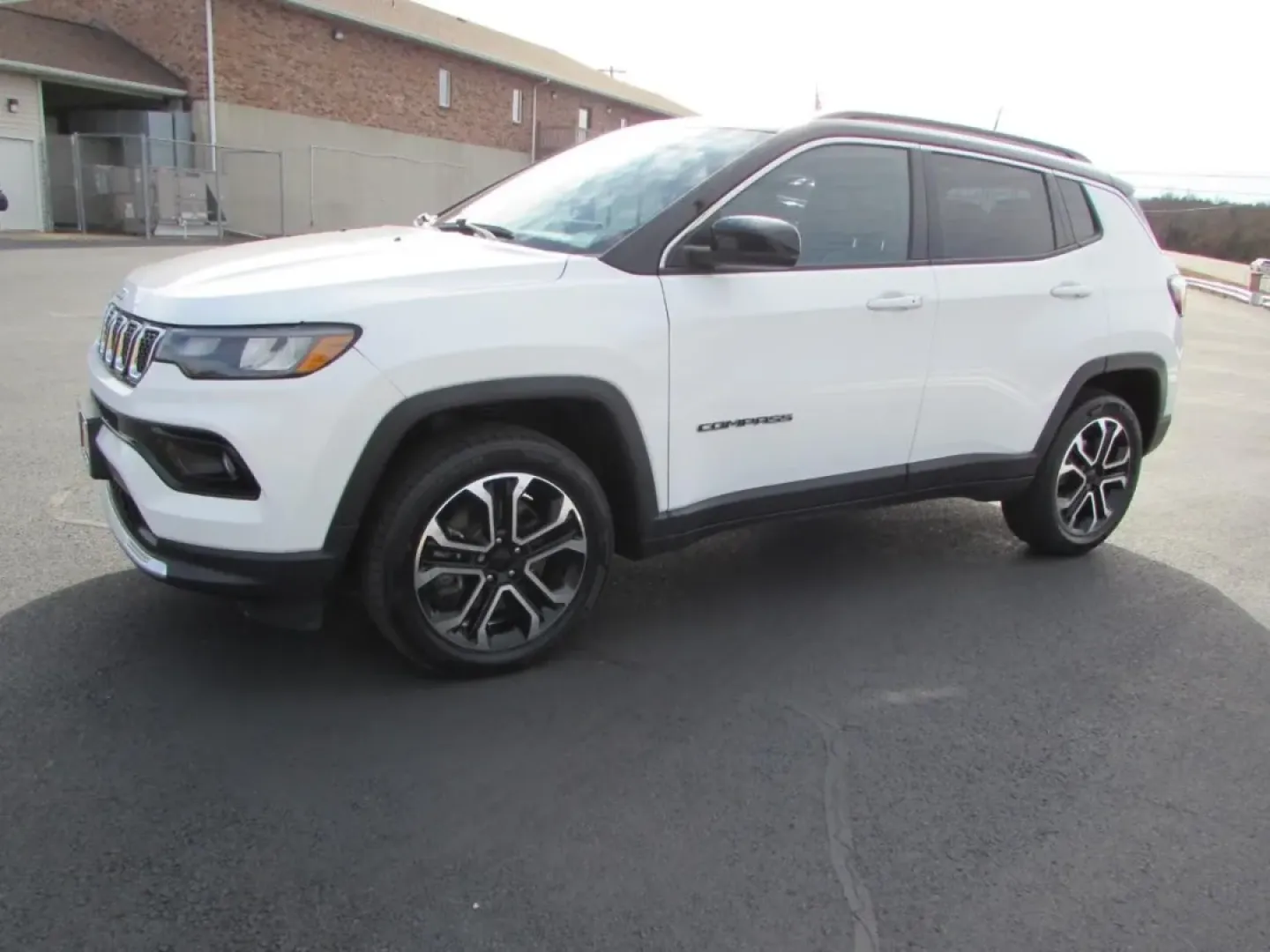2023 /Black Jeep Compass Limited (3C4NJDCN6PT) with an Other engine, Automatic transmission, located at 12830 Highway 21, De Soto, MO, 63020, (636) 337-7777, 38.153099, -90.573624 - Are you ready to elevate your driving experience and embrace the open road? Whether you're a weekend adventurer, a busy commuter, or a growing family in need of a reliable vehicle, the 2023 Jeep Compass is the perfect companion for your journeys. With its rugged good looks, advanced technology, and - Photo#3