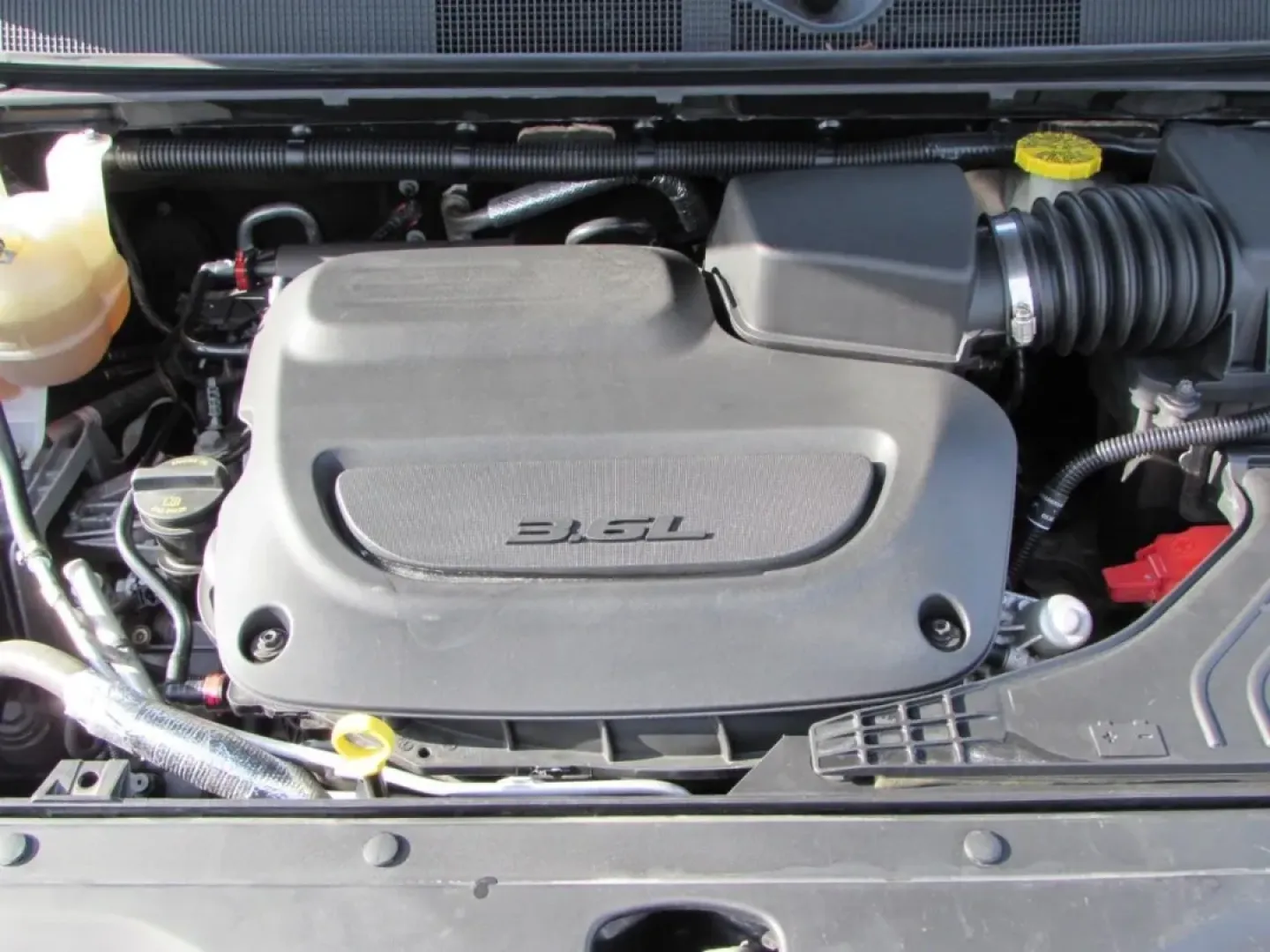 2019 /Black Chrysler Pacifica Touring Plus (2C4RC1FG4KR) with an Other engine, Automatic transmission, located at 12836 Highway 21, De Soto, MO, 63020, (636) 337-7777, 38.151867, -90.575615 - **Discover the Perfect Family Vehicle with the 2019 Chrysler Pacifica at Pettus Ford De Soto!**<br /> <br /> Are you in search of a vehicle that can seamlessly blend family life with everyday convenience? Look no further than the 2019 Chrysler Pacifica, available now at Pettus Ford De Soto, your tru - Photo#8