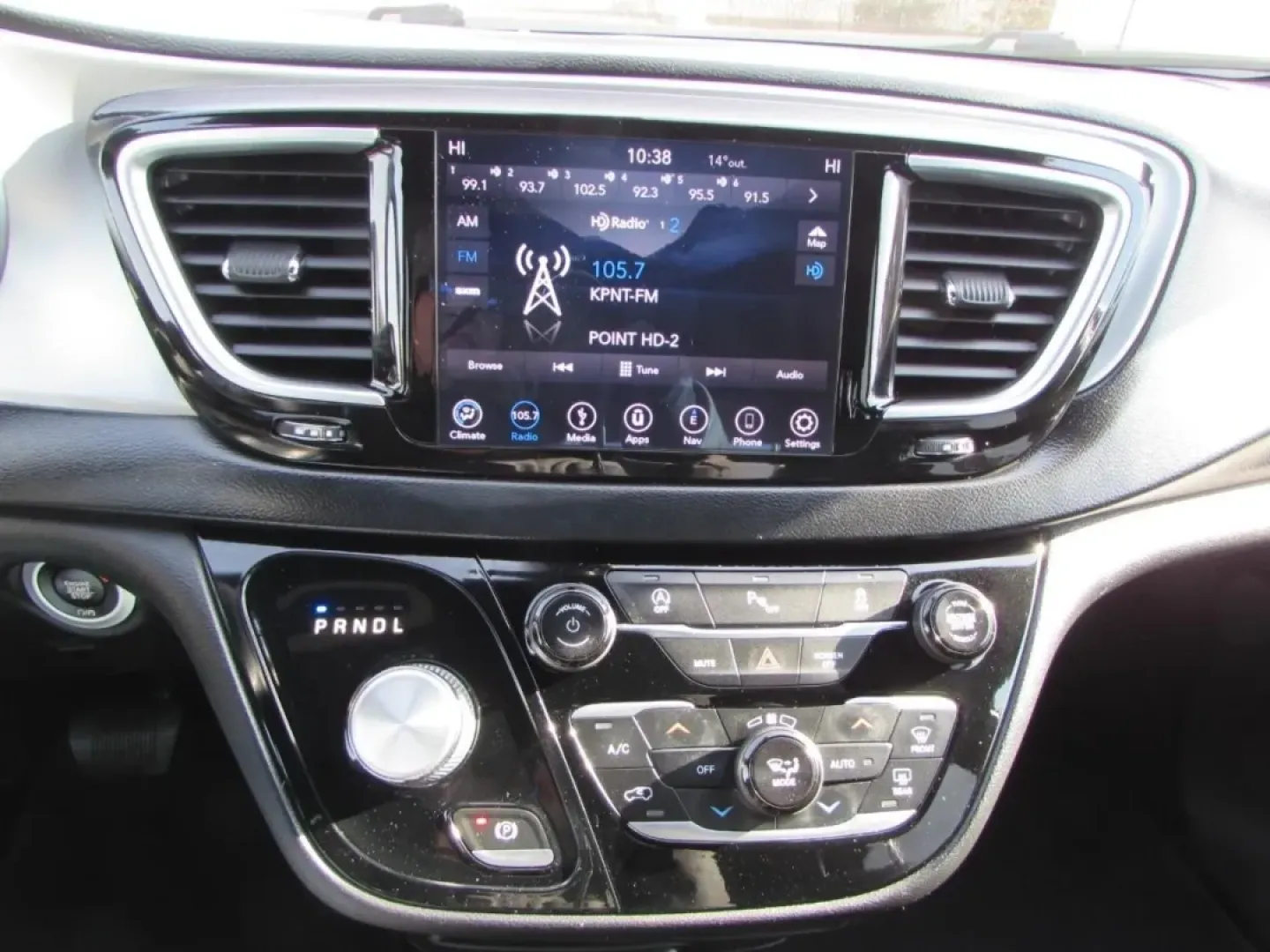 2019 /Black Chrysler Pacifica Touring Plus (2C4RC1FG4KR) with an Other engine, Automatic transmission, located at 12836 Highway 21, De Soto, MO, 63020, (636) 337-7777, 38.151867, -90.575615 - **Discover the Perfect Family Vehicle with the 2019 Chrysler Pacifica at Pettus Ford De Soto!**<br /> <br /> Are you in search of a vehicle that can seamlessly blend family life with everyday convenience? Look no further than the 2019 Chrysler Pacifica, available now at Pettus Ford De Soto, your tru - Photo#18