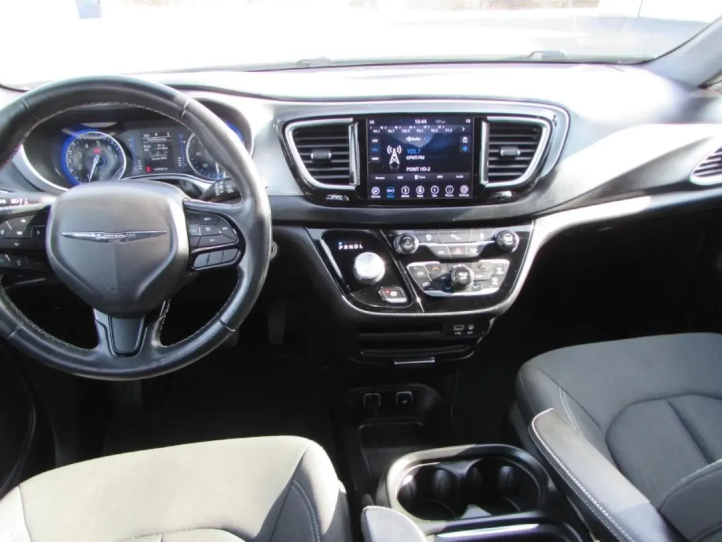 2019 /Black Chrysler Pacifica Touring Plus (2C4RC1FG4KR) with an Other engine, Automatic transmission, located at 12836 Highway 21, De Soto, MO, 63020, (636) 337-7777, 38.151867, -90.575615 - **Discover the Perfect Family Vehicle with the 2019 Chrysler Pacifica at Pettus Ford De Soto!**<br /> <br /> Are you in search of a vehicle that can seamlessly blend family life with everyday convenience? Look no further than the 2019 Chrysler Pacifica, available now at Pettus Ford De Soto, your tru - Photo#21