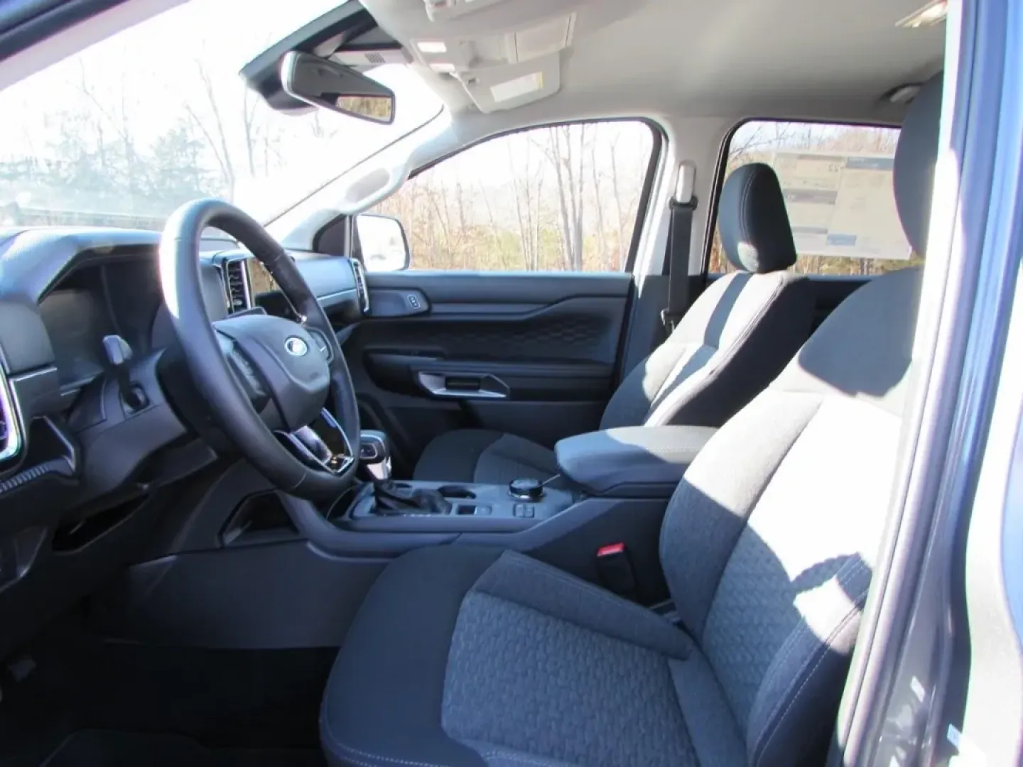 2025 /Ebony Ford Ranger XLT (1FTER4HH5SL) with an 2.3L EcoBoost engine, Automatic transmission, located at 12836 Highway 21, De Soto, MO, 63020, (636) 337-7777, 38.151867, -90.575615 - If you're seeking the perfect blend of power, versatility, and modern technology, the 2025 Ford Ranger XLT is the truck that can elevate your lifestyle-whether you're heading to work in De Soto or embarking on a weekend adventure. Featuring a robust 2.3L EcoBoost engine and a dependable four-wheel-d - Photo#15