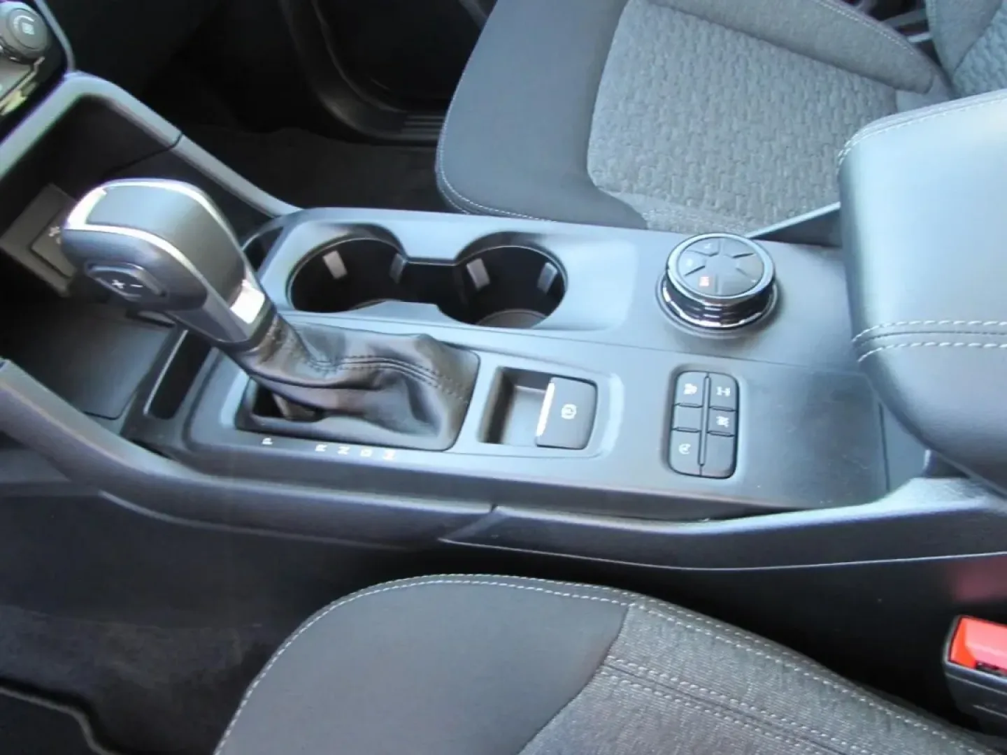 2025 /Ebony Ford Ranger XLT (1FTER4HH5SL) with an 2.3L EcoBoost engine, Automatic transmission, located at 12836 Highway 21, De Soto, MO, 63020, (636) 337-7777, 38.151867, -90.575615 - If you're seeking the perfect blend of power, versatility, and modern technology, the 2025 Ford Ranger XLT is the truck that can elevate your lifestyle-whether you're heading to work in De Soto or embarking on a weekend adventure. Featuring a robust 2.3L EcoBoost engine and a dependable four-wheel-d - Photo#24