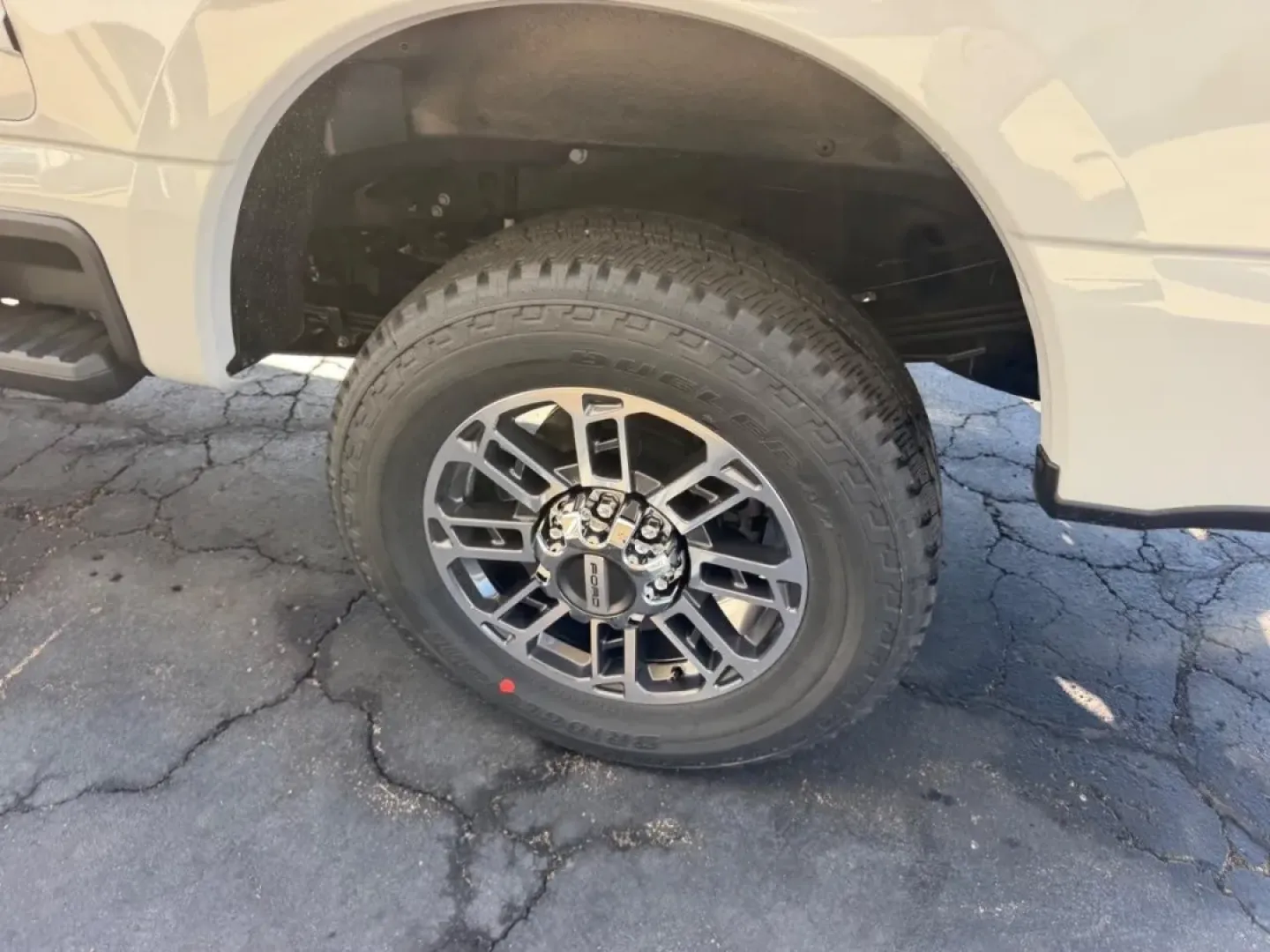 2026 /Smoked Truffle Leather Ford F-350SD Platinum (1FT8W3BM2TE) with an 6.7L engine, 6A transmission, located at 141 Commercial Dr, Fredericktown, MO, 63645, (573) 783-6432, 37.570087, -90.320648 - **Adventure Awaits with the 2026 Ford F-350SD at Pettus Ford Fredericktown!**<br /> <br /> Are you dreaming of the perfect truck that effortlessly combines power, comfort, and versatility? Look no further than the remarkable 2026 Ford F-350SD, now available at Pettus Ford Fredericktown, your trusted - Photo#5