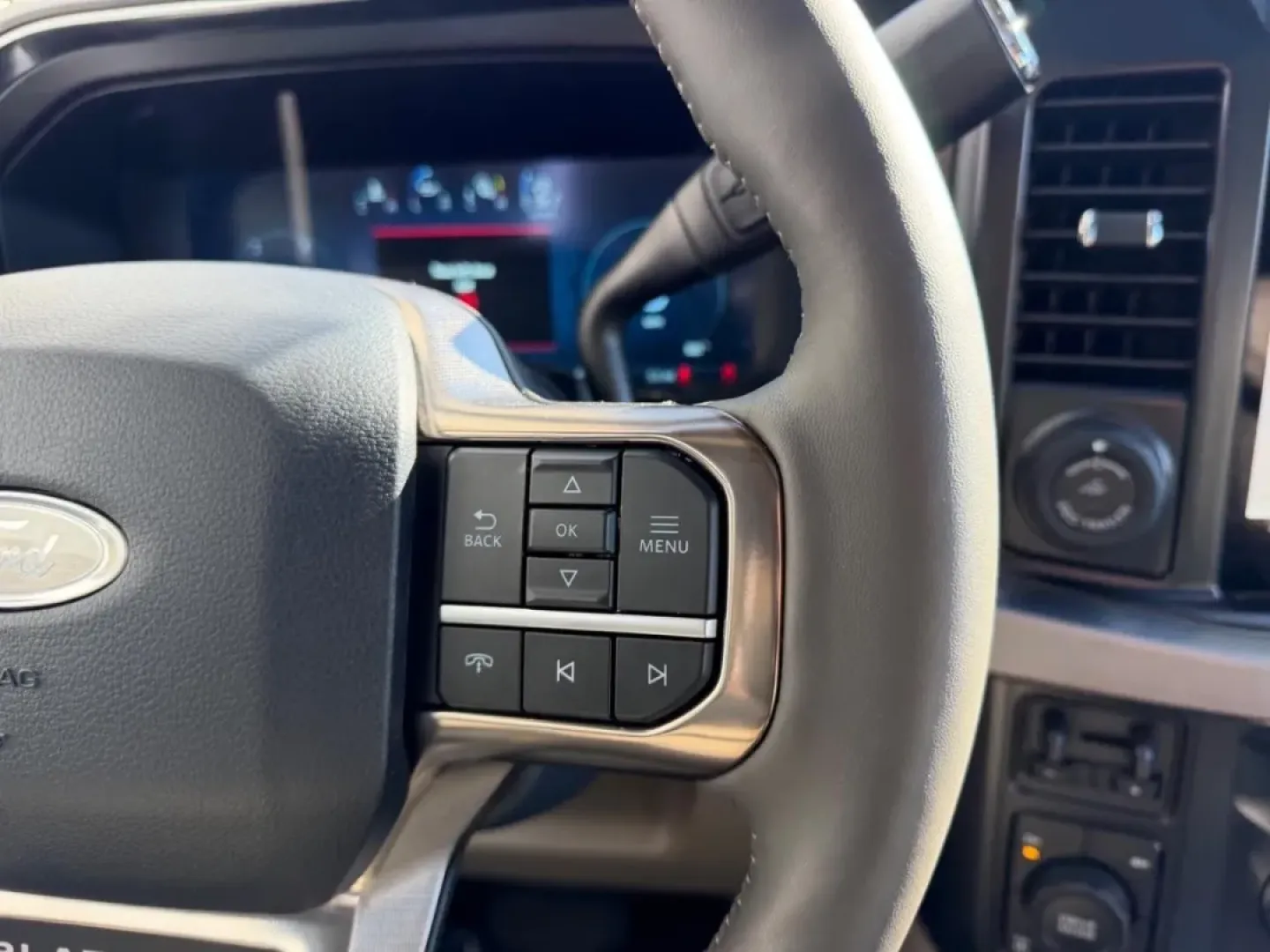2026 /Smoked Truffle Leather Ford F-350SD Platinum (1FT8W3BM2TE) with an 6.7L engine, 6A transmission, located at 141 Commercial Dr, Fredericktown, MO, 63645, (573) 783-6432, 37.570087, -90.320648 - **Adventure Awaits with the 2026 Ford F-350SD at Pettus Ford Fredericktown!**<br /> <br /> Are you dreaming of the perfect truck that effortlessly combines power, comfort, and versatility? Look no further than the remarkable 2026 Ford F-350SD, now available at Pettus Ford Fredericktown, your trusted - Photo#13