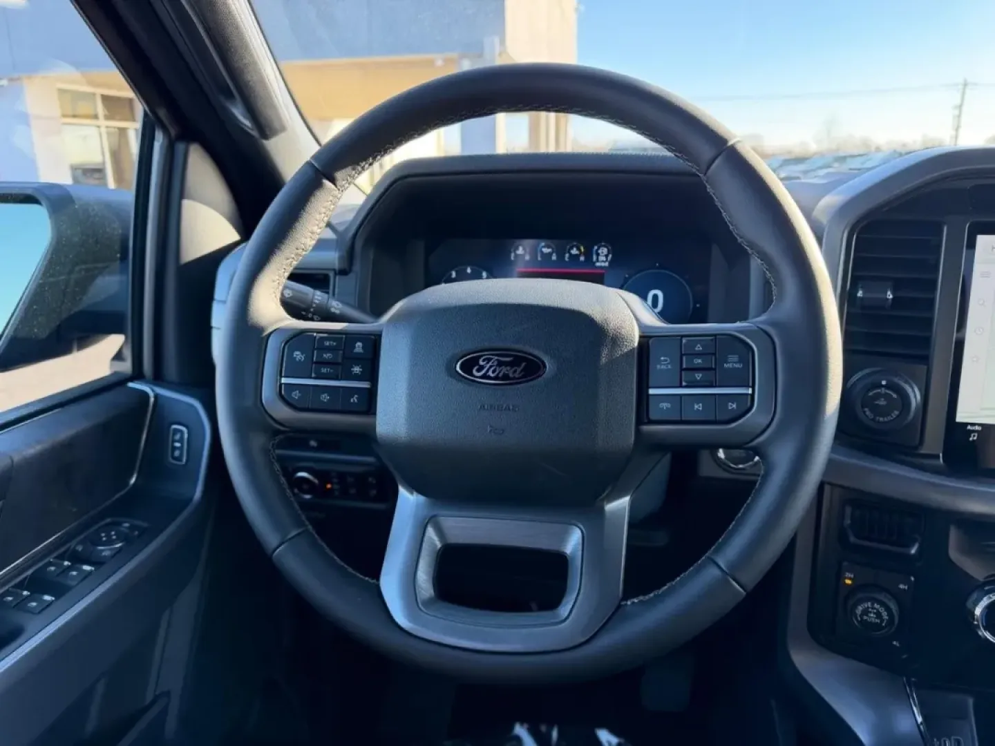 2025 /Black Cloth Ford F-150 XLT (1FTFW3L51SF) with an 5.0L engine, 6A transmission, located at 141 Commercial Dr, Fredericktown, MO, 63645, (573) 783-6432, 37.570087, -90.320648 - **Conquer Your Adventures with the 2025 Ford F-150 XLT Perfect for Every Journey!**<br /> <br /> Are you ready to elevate your driving experience? Whether you're carving out a path through the wilderness, hauling gear for a weekend adventure, or navigating the daily grind, the 2025 Ford F-150 XLT i - Photo#10