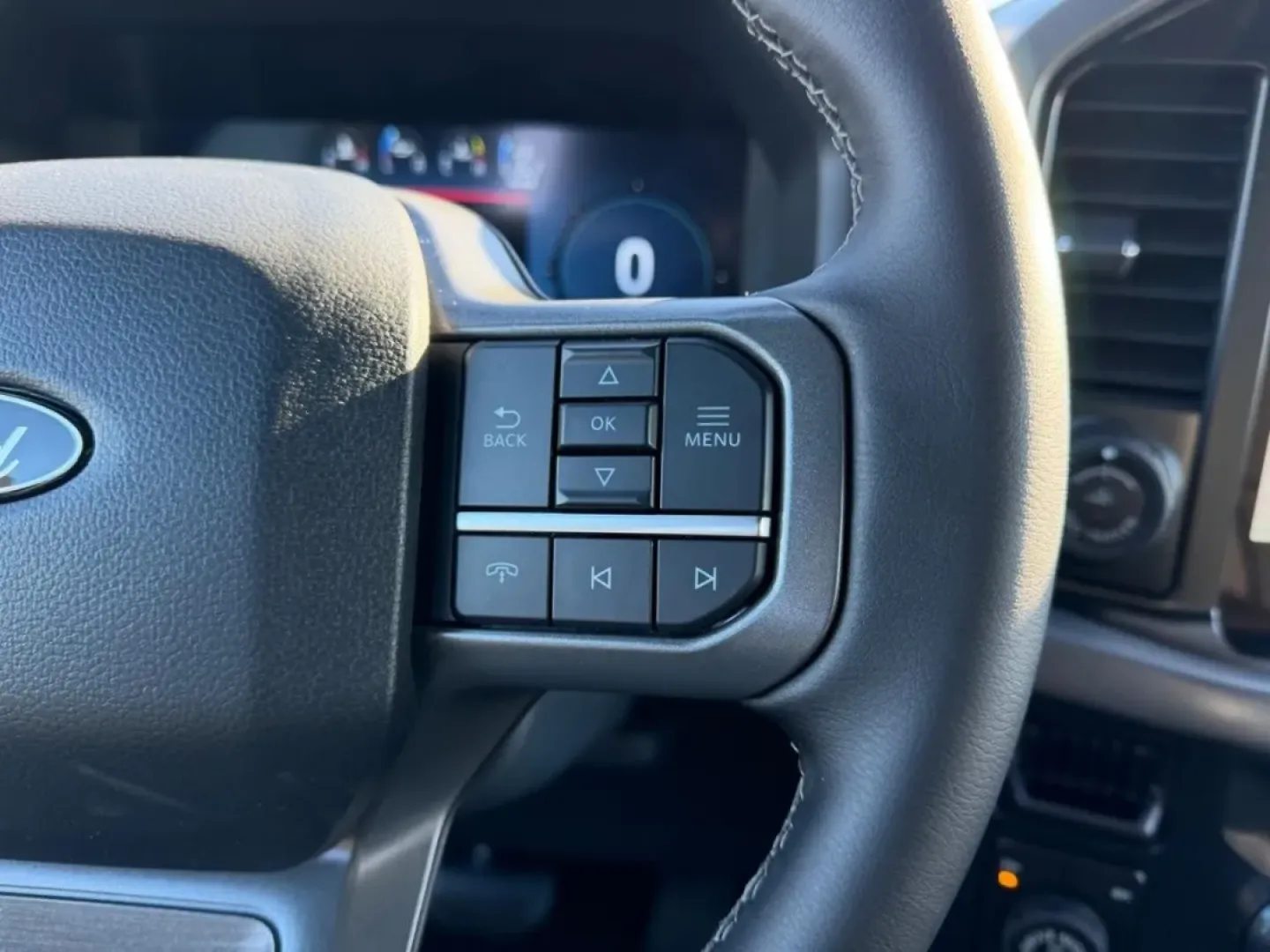 2025 /Black Cloth Ford F-150 XLT (1FTFW3L51SF) with an 5.0L engine, 6A transmission, located at 141 Commercial Dr, Fredericktown, MO, 63645, (573) 783-6432, 37.570087, -90.320648 - **Conquer Your Adventures with the 2025 Ford F-150 XLT Perfect for Every Journey!**<br /> <br /> Are you ready to elevate your driving experience? Whether you're carving out a path through the wilderness, hauling gear for a weekend adventure, or navigating the daily grind, the 2025 Ford F-150 XLT i - Photo#12