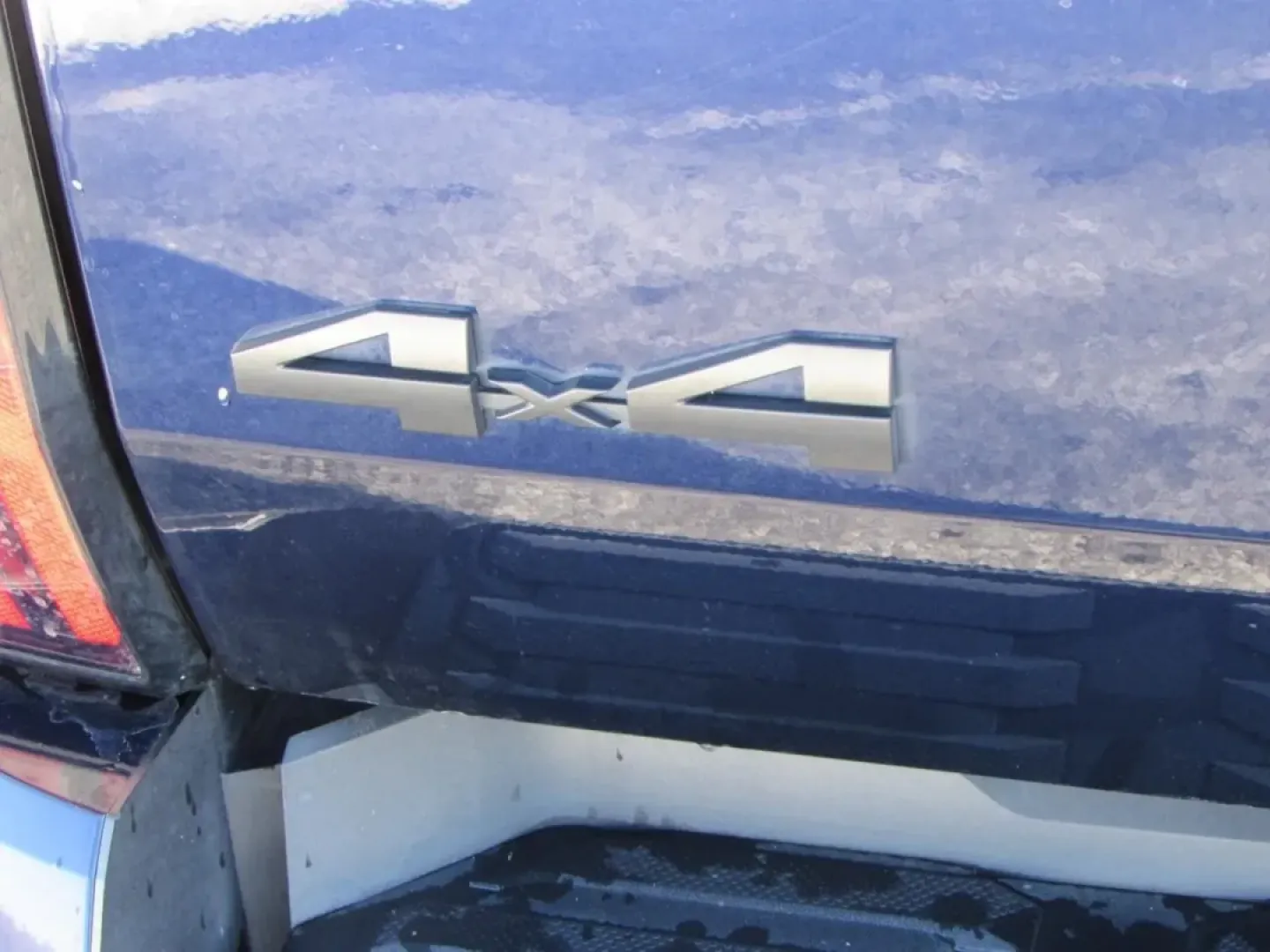 2022 /Black Toyota Tundra Platinum (5TFNA5DB0NX) with an 3.4L V6 DOHC 24V engine, Automatic transmission, located at 12830 Highway 21, De Soto, MO, 63020, (636) 337-7777, 38.153099, -90.573624 - **Unleash Adventure with the 2022 Toyota Tundra 4WD Platinum CrewMax at Pettus CDJR DeSoto!**<br /> <br /> Are you ready to elevate your driving experience? The 2022 Toyota Tundra 4WD Platinum CrewMax is the ultimate truck for those who crave adventure, whether it's tackling rough off-road trails, h - Photo#11