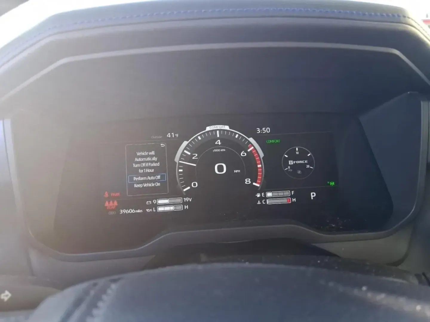 2022 /Black Toyota Tundra Platinum (5TFNA5DB0NX) with an 3.4L V6 DOHC 24V engine, Automatic transmission, located at 12830 Highway 21, De Soto, MO, 63020, (636) 337-7777, 38.153099, -90.573624 - **Unleash Adventure with the 2022 Toyota Tundra 4WD Platinum CrewMax at Pettus CDJR DeSoto!**<br /> <br /> Are you ready to elevate your driving experience? The 2022 Toyota Tundra 4WD Platinum CrewMax is the ultimate truck for those who crave adventure, whether it's tackling rough off-road trails, h - Photo#43