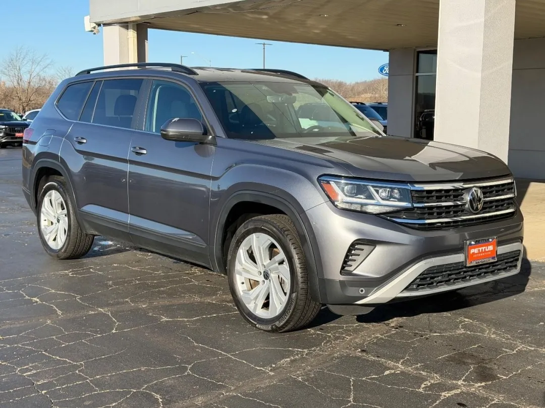 2022 Volkswagen Atlas 2.0T SE w/Technology