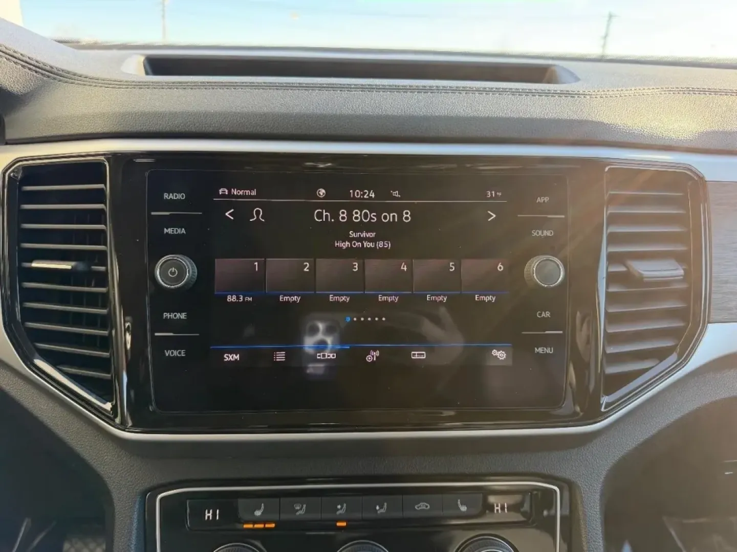 2022 /Titan Black Leather Volkswagen Atlas 2.0T SE w/Technology (1V2HP2CA0NC) with an 2.0L TSI I-4 DOHC 16-Valve Turbocharged engine, Automatic transmission, located at 141 Commercial Dr, Fredericktown, MO, 63645, (573) 783-6432, 37.570087, -90.320648 - ### Elevate Your Family Adventures with the 2022 Volkswagen Atlas at Pettus Ford Fredericktown!<br /> <br /> Are you ready to enhance your family road trips and daily commutes? The 2022 Volkswagen Atlas is the perfect blend of comfort, technology, and versatility, designed specifically for modern fa - Photo#16