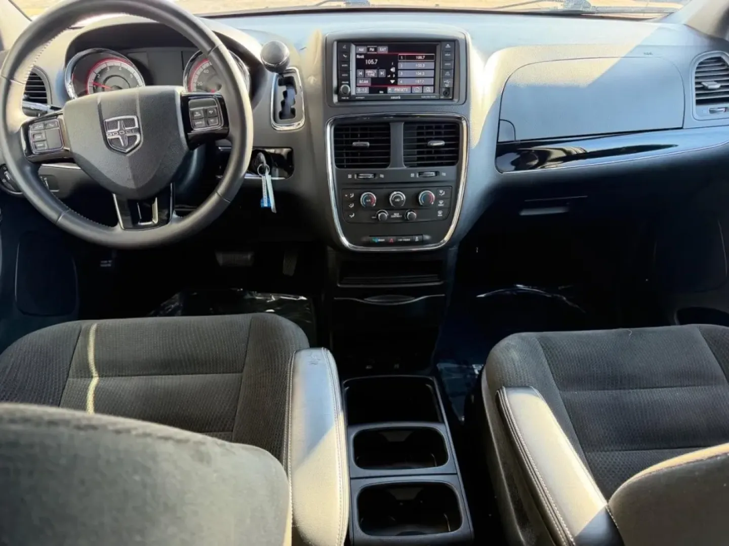 2016 /Black/Light Graystone Cloth Dodge Grand Caravan SE (2C4RDGBG6GR) with an 3.6L V6 24V VVT FlexFuel engine, Automatic transmission, located at 141 Commercial Dr, Fredericktown, MO, 63645, (573) 783-6432, 37.570087, -90.320648 - **Discover Your Next Adventure with the 2016 Dodge Grand Caravan: A Family-Friendly Minivan Awaiting You at Pettus Ford Fredericktown!**<br /> <br /> Are you searching for the perfect vehicle to accommodate your growing family's needs? Look no further than this exceptional 2016 Dodge Grand Caravan, - Photo#12