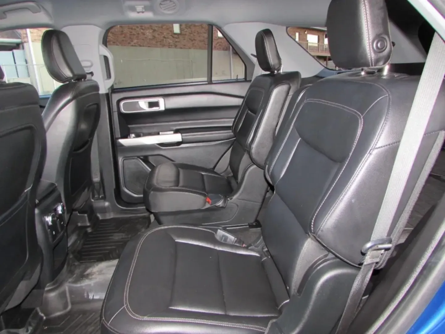 2020 /Ebony With Light Slate Uppers Ford Explorer XLT (1FMSK8DH5LG) with an Other engine, Automatic transmission, located at 12836 Highway 21, De Soto, MO, 63020, (636) 337-7777, 38.151867, -90.575615 - Are you ready to elevate your family adventures or your weekend getaways? If so, the 2020 Ford Explorer XLT is the perfect choice for you! With its impressive combination of style, space, and technology, this SUV is designed for those who seek both practicality and excitement on the road. At Pettus - Photo#27