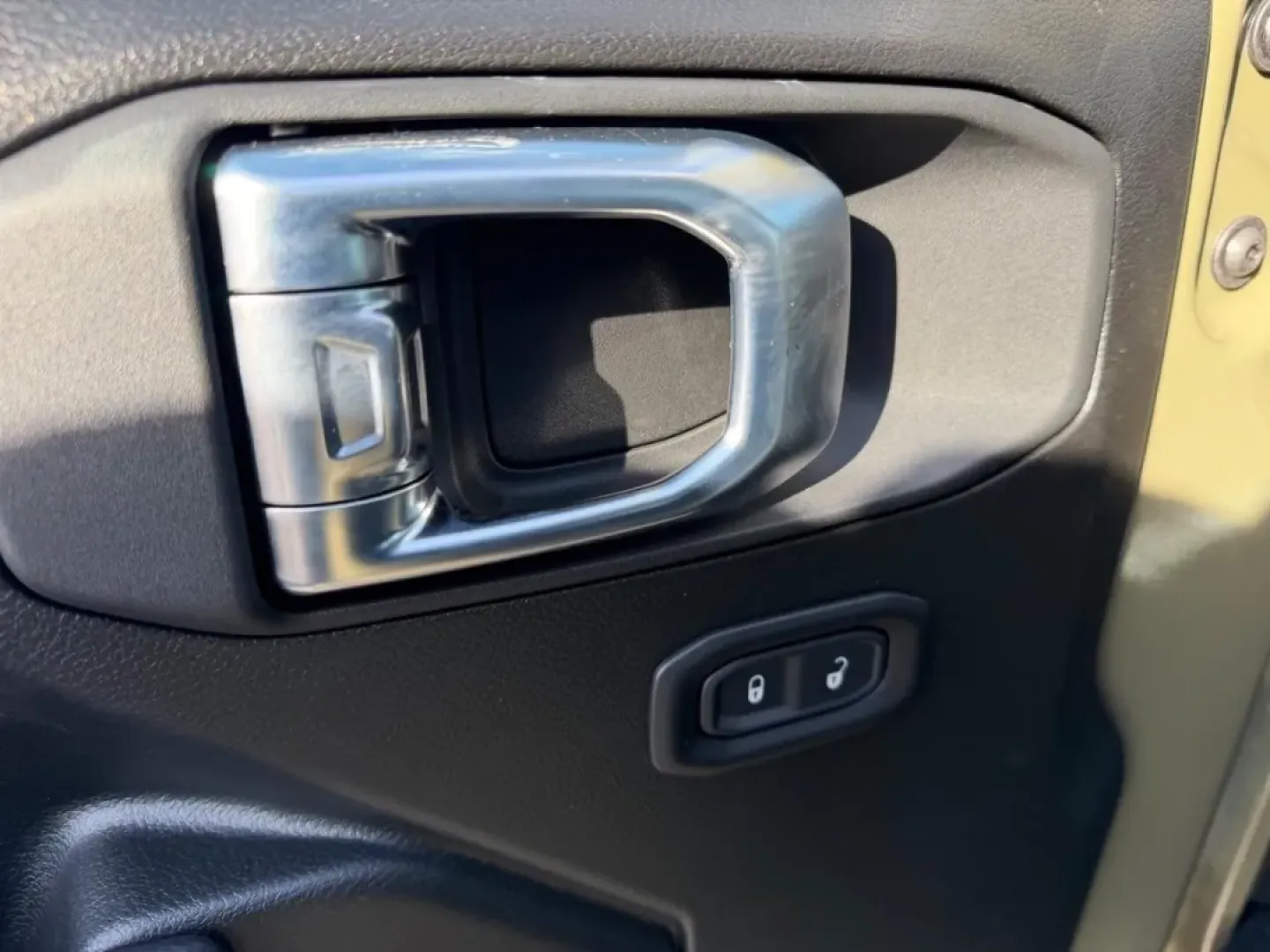 2026 /Black Cloth Jeep Wrangler Sport (1C4PJXDN2TW) with an 2.0L engine, 6M transmission, located at 970 Woodlawn Dr., Farmington, MO, 63640, (573) 431-7800, 37.825642, -90.468674 - **Adventure Awaits: Discover the 2026 Jeep Wrangler at Pettus CDJR Farmington!**<br /> <br /> Are you ready to elevate your adventures and make every weekend unforgettable? The 2026 Jeep Wrangler is not just a vehicle; it's a lifestyle statement designed for those who crave exploration and excitemen - Photo#17