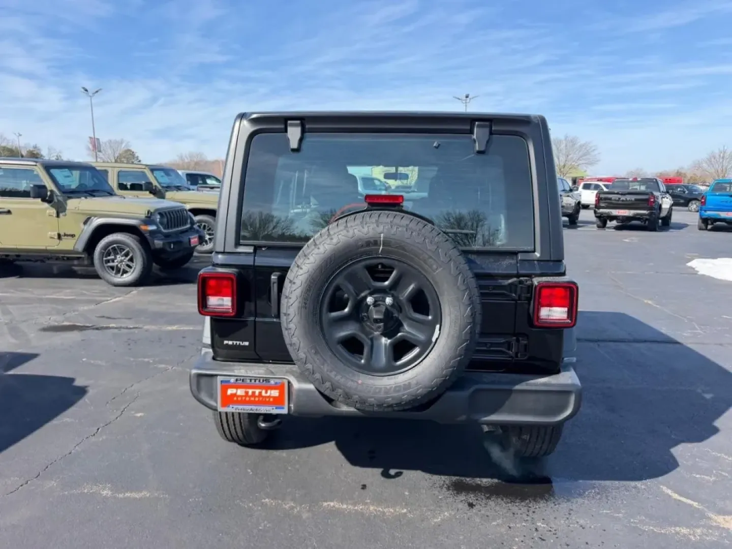 2026 /Black Cloth Jeep Wrangler Sport (1C4PJXDN4TW) with an 2.0L engine, 6M transmission, located at 970 Woodlawn Dr., Farmington, MO, 63640, (573) 431-7800, 37.825642, -90.468674 - Embark on your next adventure with the 2026 Jeep Wrangler, a vehicle that perfectly blends rugged capability with everyday practicality. Whether you're navigating the bustling streets of Farmington or conquering the trails of nearby Washington State Park, this SUV is designed for those who crave exp - Photo#3