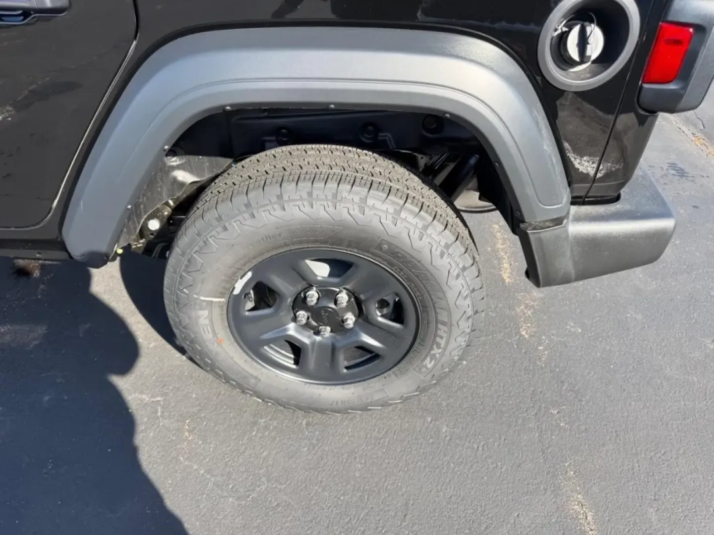 2026 /Black Cloth Jeep Wrangler Sport (1C4PJXDN4TW) with an 2.0L engine, 6M transmission, located at 970 Woodlawn Dr., Farmington, MO, 63640, (573) 431-7800, 37.825642, -90.468674 - Embark on your next adventure with the 2026 Jeep Wrangler, a vehicle that perfectly blends rugged capability with everyday practicality. Whether you're navigating the bustling streets of Farmington or conquering the trails of nearby Washington State Park, this SUV is designed for those who crave exp - Photo#5