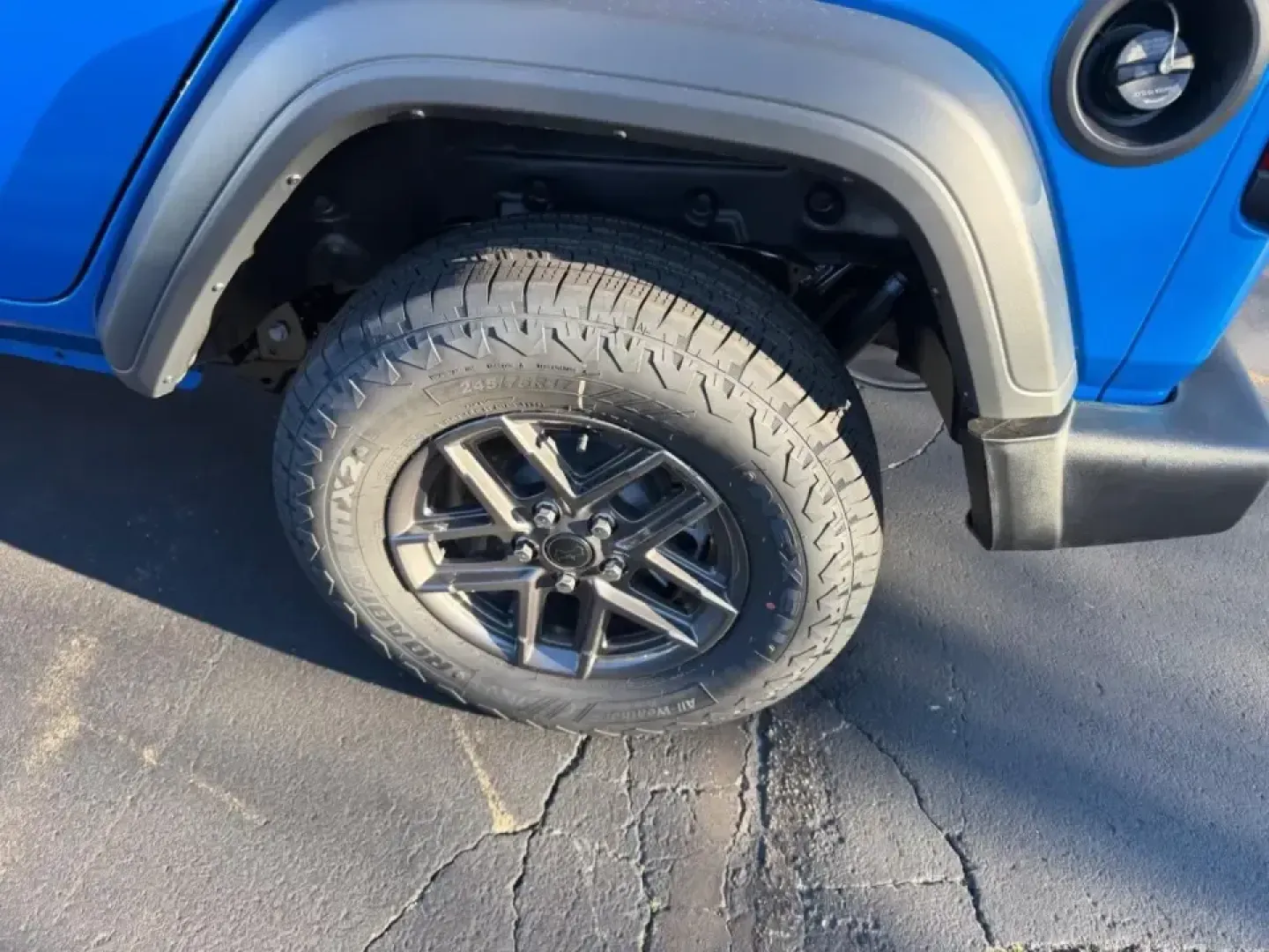 2026 /Black Cloth Jeep Wrangler Sport (1C4PJXDN6TW) with an 2.0L engine, 6M transmission, located at 970 Woodlawn Dr., Farmington, MO, 63640, (573) 431-7800, 37.825642, -90.468674 - **Adventure Awaits with the 2026 Jeep Wrangler at Pettus CDJR Farmington!**<br /> <br /> Are you ready to elevate your outdoor adventures and weekend getaways? Look no further than the stunning 2026 Jeep Wrangler, now available at Pettus CDJR Farmington! This rugged yet refined SUV is not just a veh - Photo#5