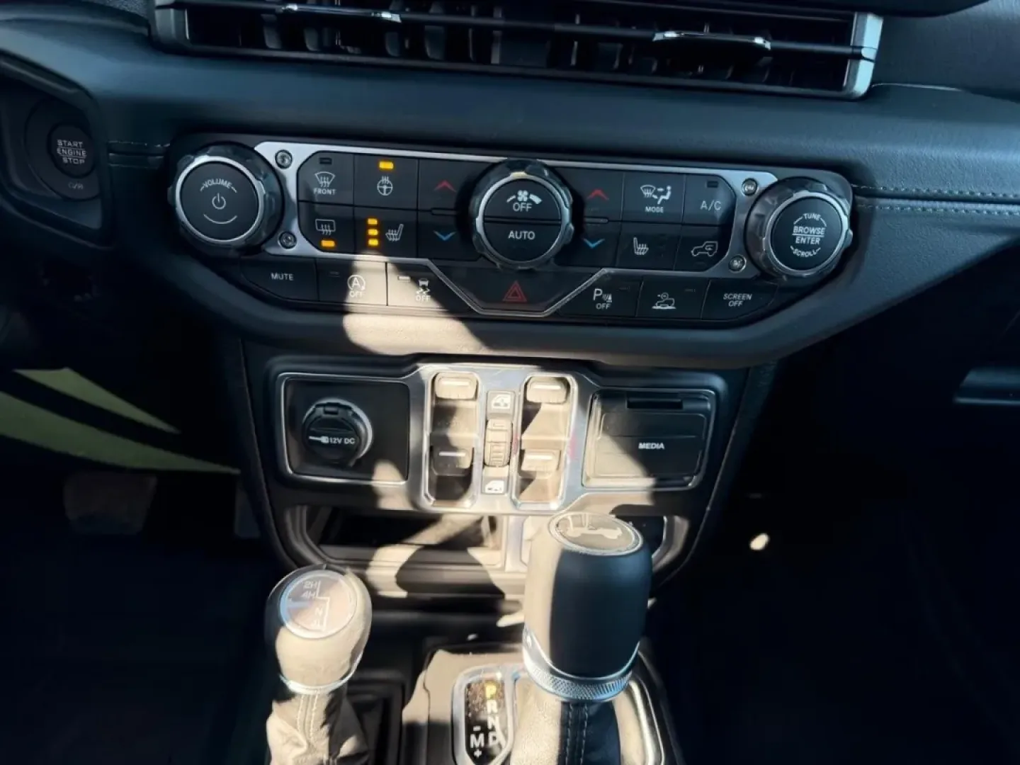 2026 /Black Leather Jeep Wrangler Sahara (1C4PJXEG1TW) with an 3.6L V6 engine, 6M transmission, located at 970 Woodlawn Dr., Farmington, MO, 63640, (573) 431-7800, 37.825642, -90.468674 - **Unleash Adventure with This 2026 Jeep Wrangler Sahara at Pettus CDJR Farmington!**<br /> <br /> If you're on the lookout for a versatile vehicle that can handle both your daily commute and weekend getaways, look no further! The 2026 Jeep Wrangler Sahara is the epitome of rugged sophistication, des - Photo#14