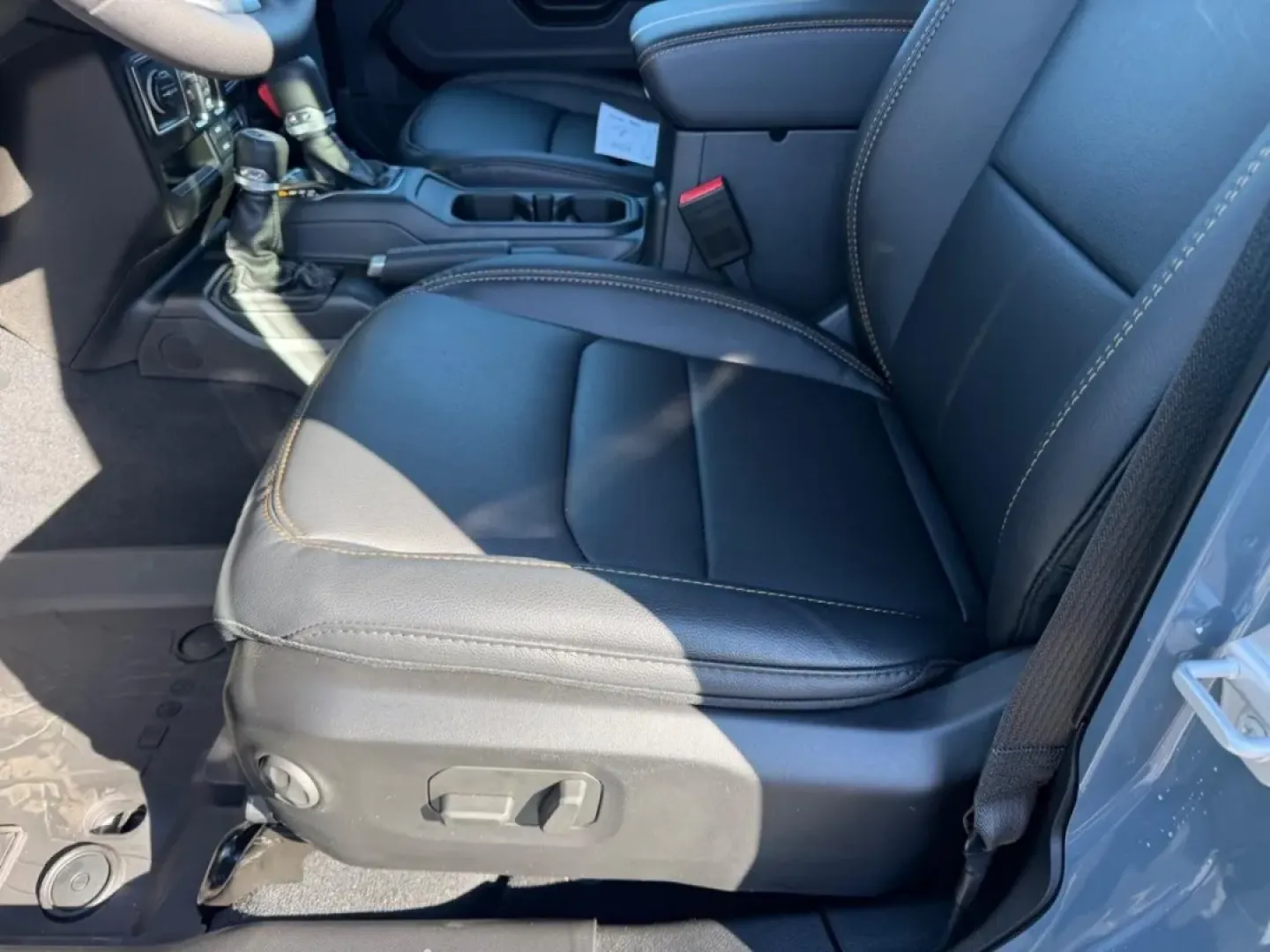 2026 /Black Leather Jeep Wrangler Sahara (1C4PJXEG1TW) with an 3.6L V6 engine, 6M transmission, located at 970 Woodlawn Dr., Farmington, MO, 63640, (573) 431-7800, 37.825642, -90.468674 - **Unleash Adventure with This 2026 Jeep Wrangler Sahara at Pettus CDJR Farmington!**<br /> <br /> If you're on the lookout for a versatile vehicle that can handle both your daily commute and weekend getaways, look no further! The 2026 Jeep Wrangler Sahara is the epitome of rugged sophistication, des - Photo#18