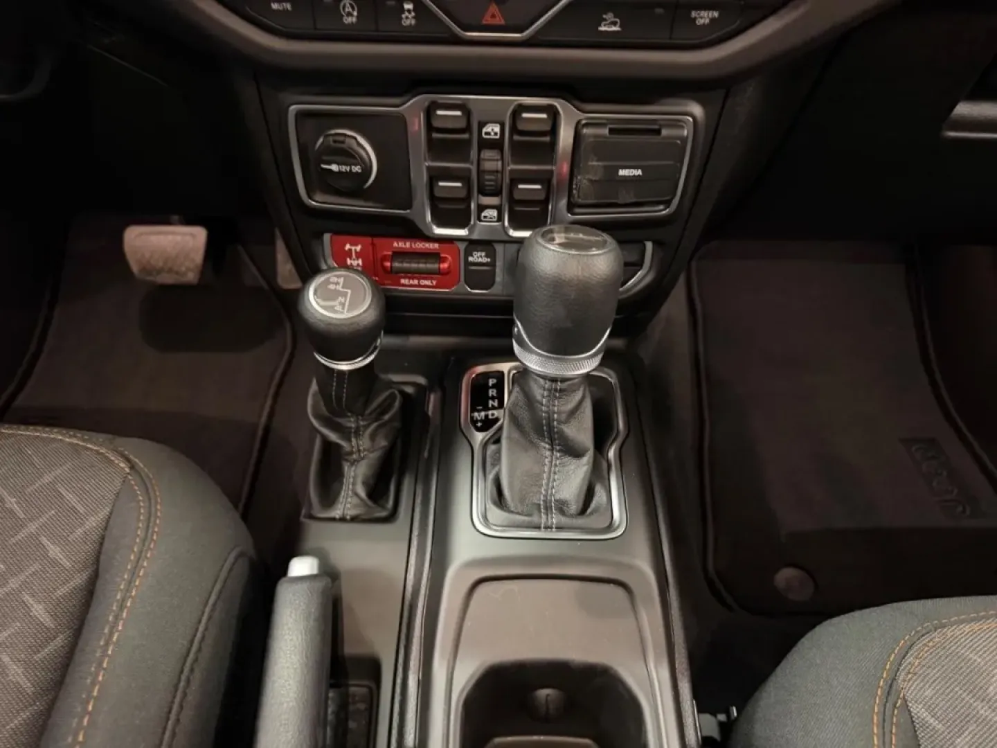 2026 /Black Cloth Jeep Gladiator Mojave (1C6RJTEG7TL) with an 3.6L V6 engine, 6M transmission, located at 970 Woodlawn Dr., Farmington, MO, 63640, (573) 431-7800, 37.825642, -90.468674 - **Discover Adventure with the 2026 Jeep Gladiator at Pettus CDJR Farmington**<br /> <br /> Are you ready to elevate your outdoor adventures or tackle your daily commute with style? The 2026 Jeep Gladiator, now available at Pettus CDJR Farmington, is the truck that can do it all! With its rugged capa - Photo#14