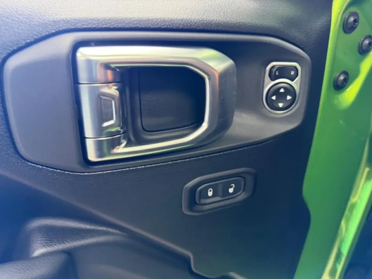 2026 /Black Cloth Jeep Gladiator Mojave (1C6RJTEG7TL) with an 3.6L V6 engine, 6M transmission, located at 970 Woodlawn Dr., Farmington, MO, 63640, (573) 431-7800, 37.825642, -90.468674 - **Discover Adventure with the 2026 Jeep Gladiator at Pettus CDJR Farmington**<br /> <br /> Are you ready to elevate your outdoor adventures or tackle your daily commute with style? The 2026 Jeep Gladiator, now available at Pettus CDJR Farmington, is the truck that can do it all! With its rugged capa - Photo#16