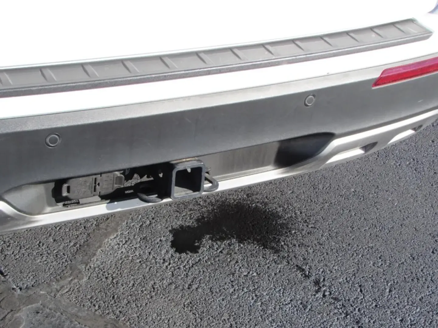 2022 /Ebony Ford Explorer XLT (1FMSK8DH3NG) with an Other engine, Automatic transmission, located at 12836 Highway 21, De Soto, MO, 63020, (636) 337-7777, 38.151867, -90.575615 - Are you ready to elevate your family's adventures or enhance your daily commutes? Look no further than this stunning 2022 Ford Explorer XLT, perfect for those seeking a blend of comfort, style, and versatility. Available now at Pettus Ford De Soto, your trusted OEM dealership located at 12836 Missou - Photo#10