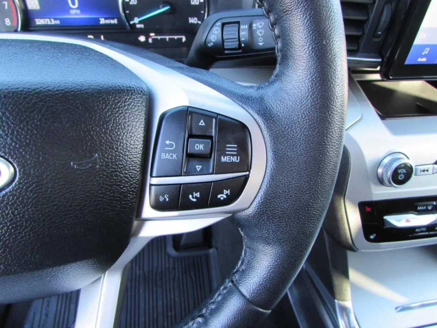 2022 /Ebony Ford Explorer XLT (1FMSK8DH3NG) with an Other engine, Automatic transmission, located at 12836 Highway 21, De Soto, MO, 63020, (636) 337-7777, 38.151867, -90.575615 - Are you ready to elevate your family's adventures or enhance your daily commutes? Look no further than this stunning 2022 Ford Explorer XLT, perfect for those seeking a blend of comfort, style, and versatility. Available now at Pettus Ford De Soto, your trusted OEM dealership located at 12836 Missou - Photo#17