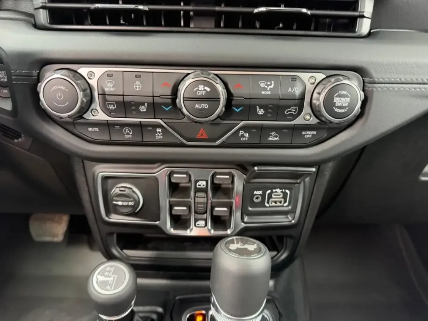 2026 /Black Leather Jeep Wrangler Sahara (1C4PJXEG9TW) with an 3.6L V6 engine, 6M transmission, located at 970 Woodlawn Dr., Farmington, MO, 63640, (573) 431-7800, 37.825642, -90.468674 - **Explore the Great Outdoors with the 2026 Jeep Wrangler Sahara at Pettus CDJR Farmington!**<br /> <br /> Adventure awaits! If you're seeking a vehicle that combines rugged capability with everyday comfort, look no further than this impressive 2026 Jeep Wrangler Sahara. Perfect for weekend getaways - Photo#14