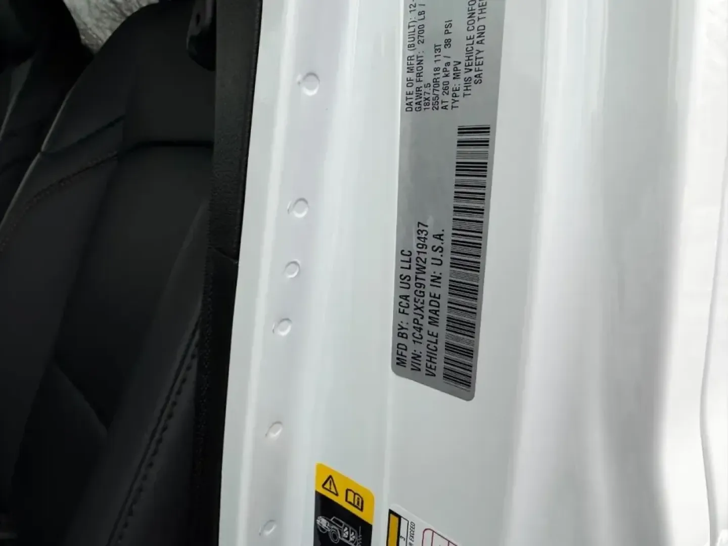 2026 /Black Leather Jeep Wrangler Sahara (1C4PJXEG9TW) with an 3.6L V6 engine, 6M transmission, located at 970 Woodlawn Dr., Farmington, MO, 63640, (573) 431-7800, 37.825642, -90.468674 - **Explore the Great Outdoors with the 2026 Jeep Wrangler Sahara at Pettus CDJR Farmington!**<br /> <br /> Adventure awaits! If you're seeking a vehicle that combines rugged capability with everyday comfort, look no further than this impressive 2026 Jeep Wrangler Sahara. Perfect for weekend getaways - Photo#21