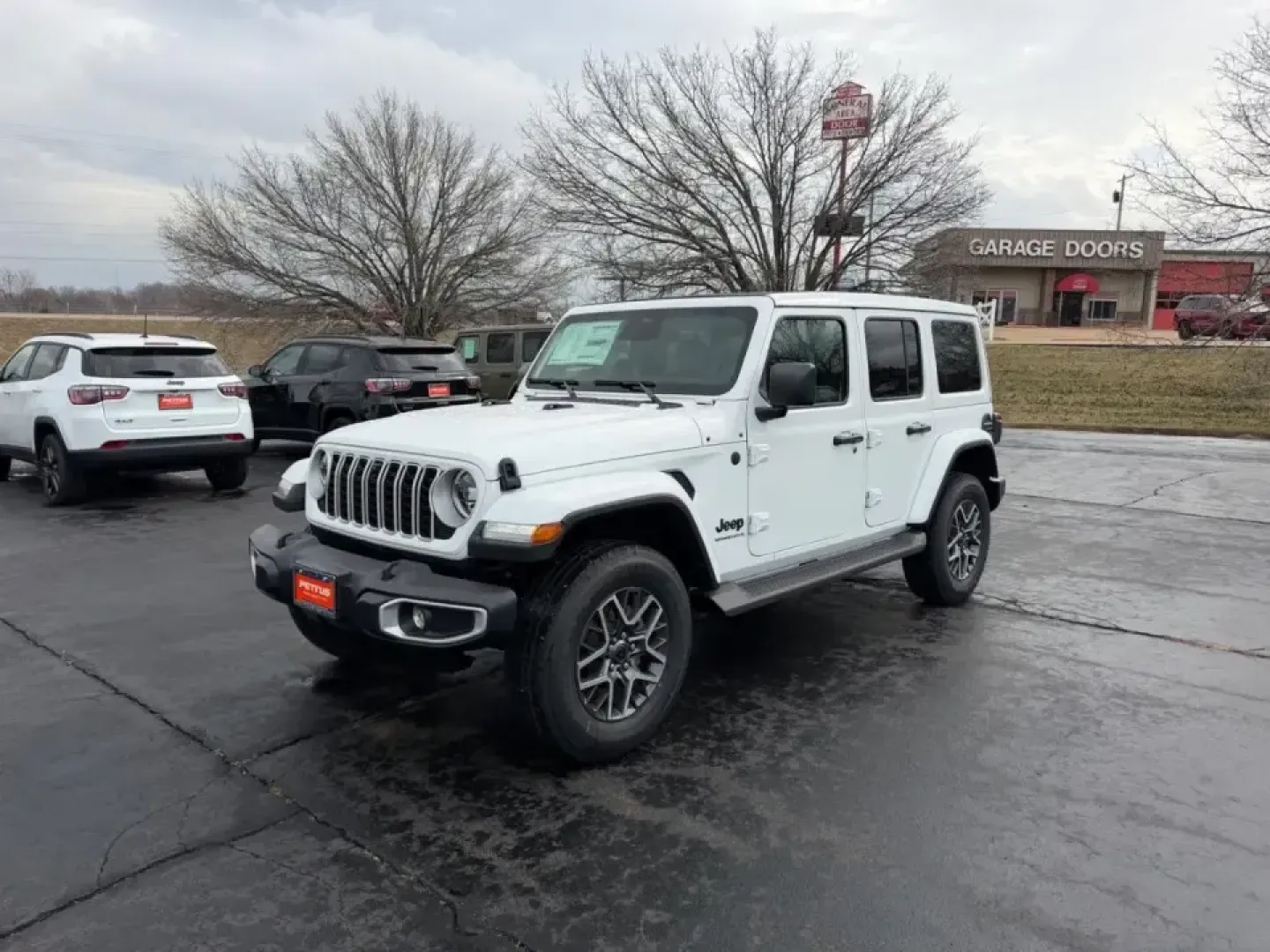 2026 /Black Leather Jeep Wrangler Sahara (1C4PJXEG9TW) with an 3.6L V6 engine, 6M transmission, located at 970 Woodlawn Dr., Farmington, MO, 63640, (573) 431-7800, 37.825642, -90.468674 - **Explore the Great Outdoors with the 2026 Jeep Wrangler Sahara at Pettus CDJR Farmington!**<br /> <br /> Adventure awaits! If you're seeking a vehicle that combines rugged capability with everyday comfort, look no further than this impressive 2026 Jeep Wrangler Sahara. Perfect for weekend getaways - Photo#6
