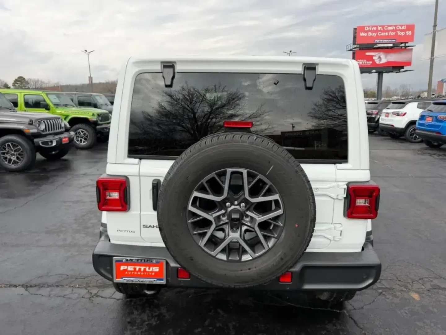 2026 /Black Leather Jeep Wrangler Sahara (1C4PJXEG9TW) with an 3.6L V6 engine, 6M transmission, located at 970 Woodlawn Dr., Farmington, MO, 63640, (573) 431-7800, 37.825642, -90.468674 - **Explore the Great Outdoors with the 2026 Jeep Wrangler Sahara at Pettus CDJR Farmington!**<br /> <br /> Adventure awaits! If you're seeking a vehicle that combines rugged capability with everyday comfort, look no further than this impressive 2026 Jeep Wrangler Sahara. Perfect for weekend getaways - Photo#3