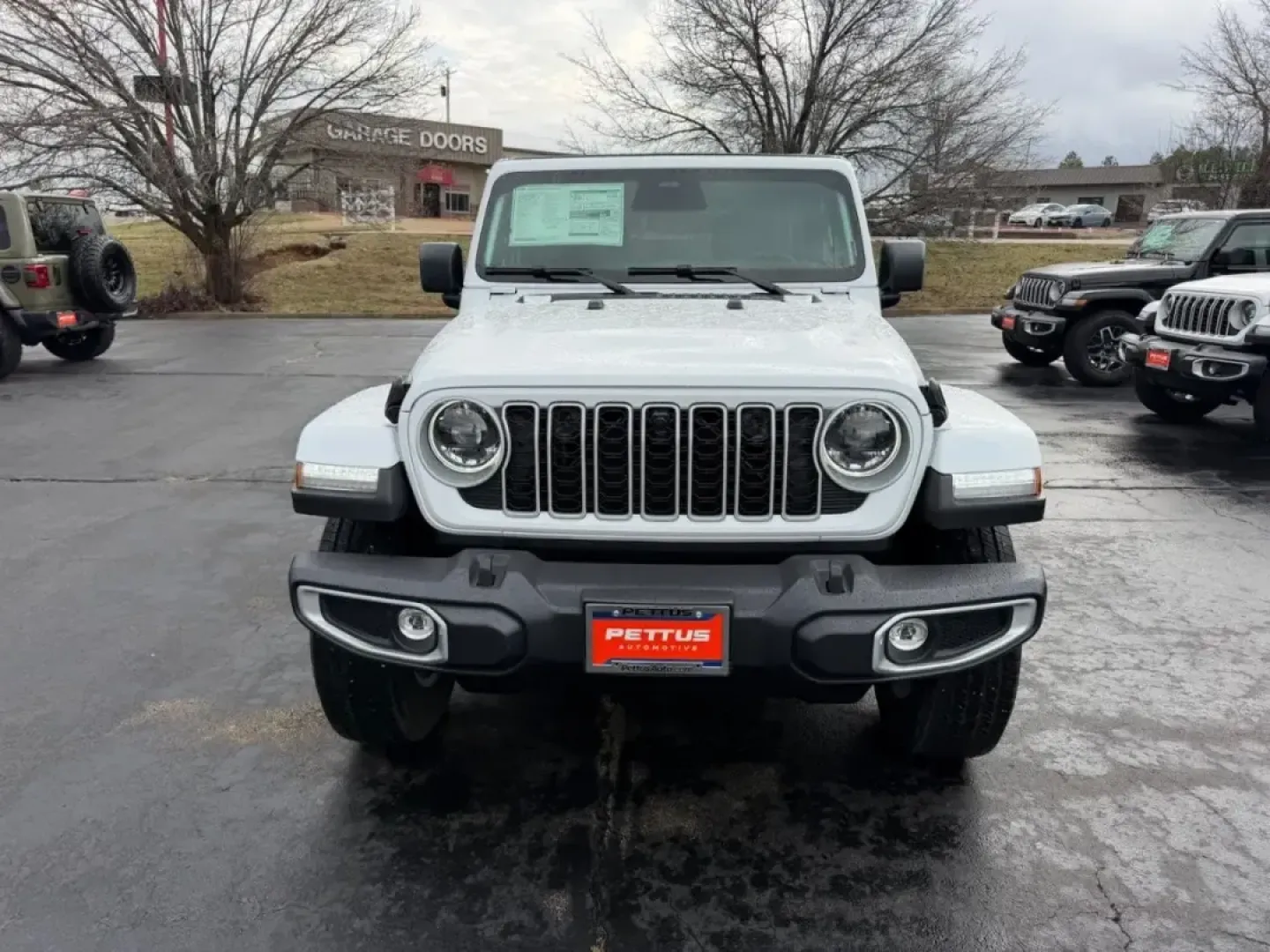 2026 /Black Leather Jeep Wrangler Sahara (1C4PJXEG9TW) with an 3.6L V6 engine, 6M transmission, located at 970 Woodlawn Dr., Farmington, MO, 63640, (573) 431-7800, 37.825642, -90.468674 - **Explore the Great Outdoors with the 2026 Jeep Wrangler Sahara at Pettus CDJR Farmington!**<br /> <br /> Adventure awaits! If you're seeking a vehicle that combines rugged capability with everyday comfort, look no further than this impressive 2026 Jeep Wrangler Sahara. Perfect for weekend getaways - Photo#7