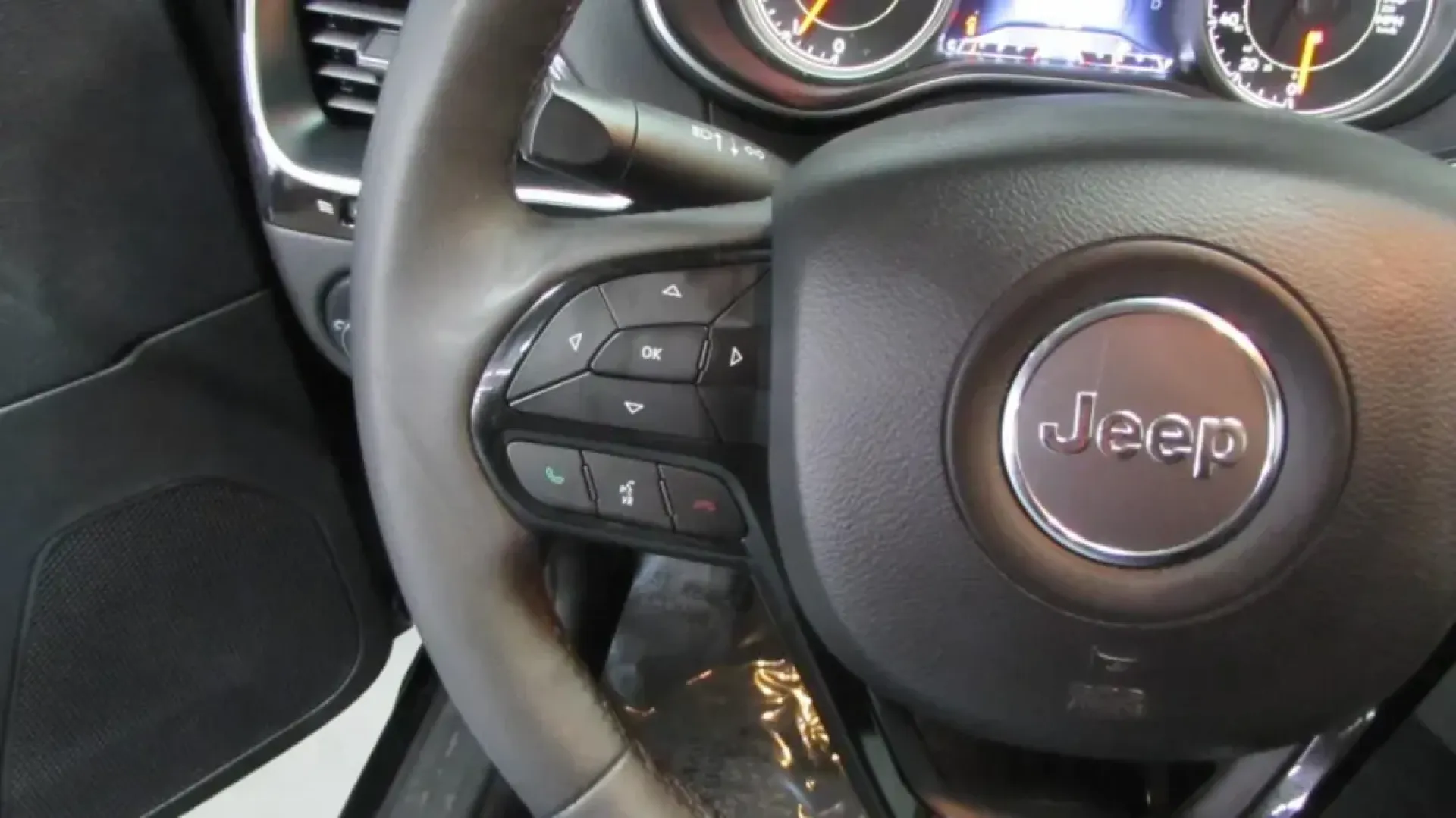 2023 /Black Leather Jeep Cherokee Altitude (1C4PJMMB2PD) with an Other engine, Automatic transmission, located at 12830 Highway 21, De Soto, MO, 63020, (636) 337-7777, 38.153099, -90.573624 - USED 2023 Jeep Cherokee Altitude from Pettus Chrysler Dodge Jeep Ram De Soto, De Soto MO. - Photo#15
