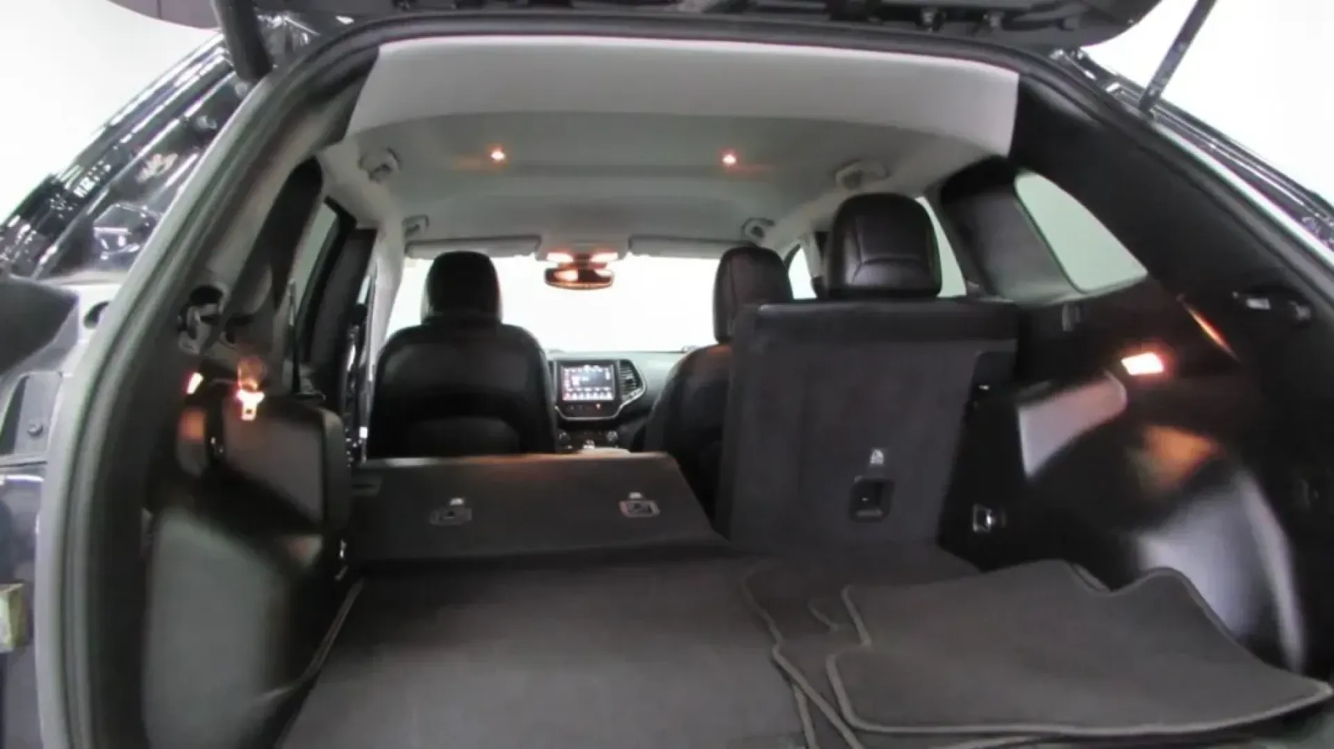 2023 /Black Leather Jeep Cherokee Altitude (1C4PJMMB2PD) with an Other engine, Automatic transmission, located at 12830 Highway 21, De Soto, MO, 63020, (636) 337-7777, 38.153099, -90.573624 - USED 2023 Jeep Cherokee Altitude from Pettus Chrysler Dodge Jeep Ram De Soto, De Soto MO. - Photo#28