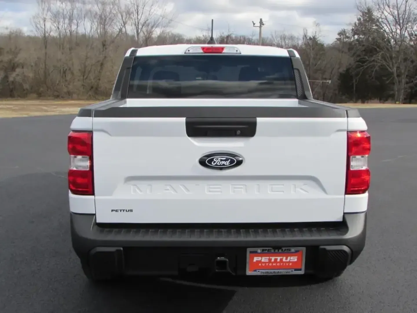 2026 /Black Onyx/Dark Slate Ford Maverick XL (3FTTW8B31TR) with an 2.5L Hybrid engine, CVT transmission, located at 12836 Highway 21, De Soto, MO, 63020, (636) 337-7777, 38.151867, -90.575615 - **Discover Your Next Adventure with the 2026 Ford Maverick XL at Pettus Ford De Soto!**<br /> <br /> If you're on the hunt for a versatile truck that seamlessly fits into your active lifestyle, look no further than the stunning 2026 Ford Maverick XL. Perfect for weekend adventures, daily commutes, o - Photo#5