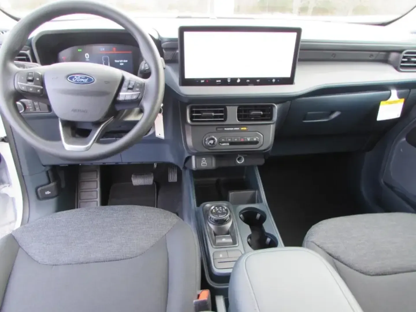 2026 /Black Onyx/Dark Slate Ford Maverick XL (3FTTW8B31TR) with an 2.5L Hybrid engine, CVT transmission, located at 12836 Highway 21, De Soto, MO, 63020, (636) 337-7777, 38.151867, -90.575615 - **Discover Your Next Adventure with the 2026 Ford Maverick XL at Pettus Ford De Soto!**<br /> <br /> If you're on the hunt for a versatile truck that seamlessly fits into your active lifestyle, look no further than the stunning 2026 Ford Maverick XL. Perfect for weekend adventures, daily commutes, o - Photo#21