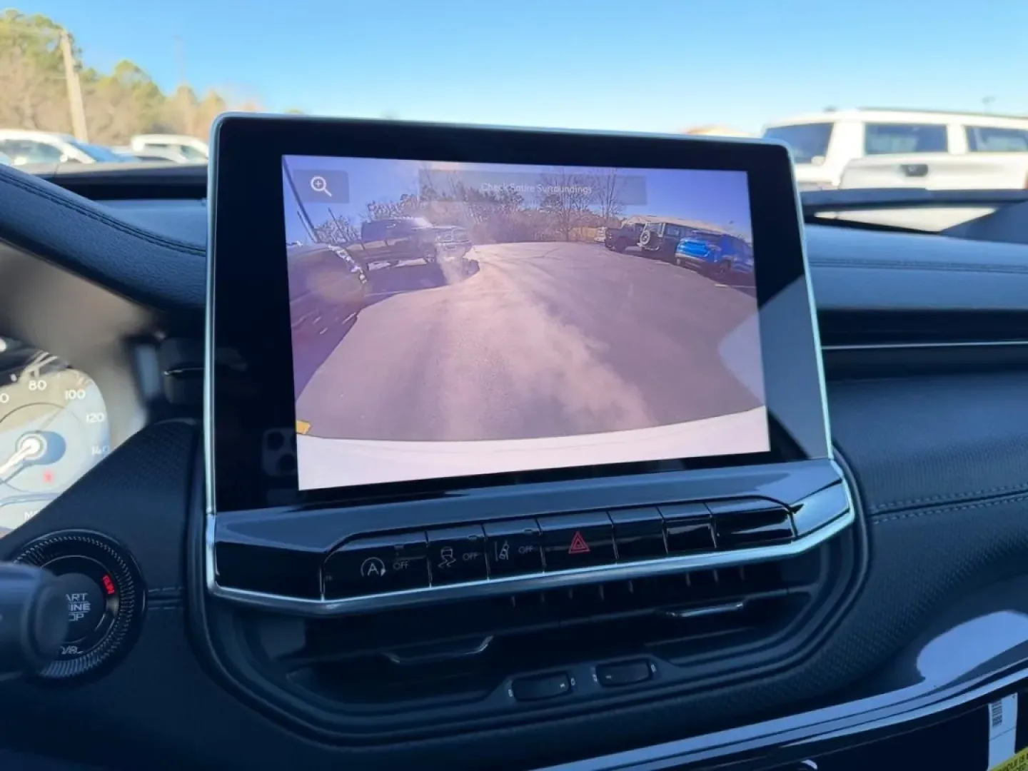 2026 /Black Leather Trimmed Jeep Compass Latitude (3C4NJDBN2TT) with an 2.0L engine, located at 970 Woodlawn Dr., Farmington, MO, 63640, (573) 431-7800, 37.825642, -90.468674 - **Unlock Adventure with the 2026 Jeep Compass at Pettus CDJR Farmington**<br /> <br /> Are you ready to elevate your daily commute or embark on weekend getaways? The 2026 Jeep Compass is designed for those who crave both adventure and comfort. With its rugged capabilities and modern features, this p - Photo#20