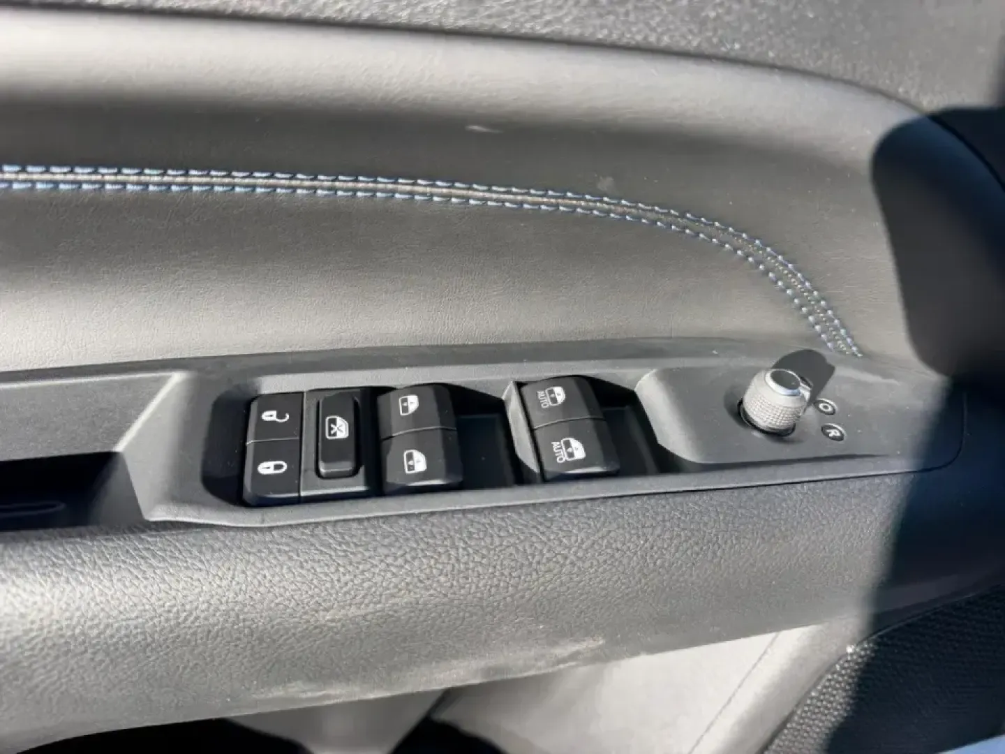 2026 /Black Leather Trimmed Jeep Compass Latitude (3C4NJDBN2TT) with an 2.0L engine, Automatic transmission, located at 970 Woodlawn Dr., Farmington, MO, 63640, (573) 431-7800, 37.825642, -90.468674 - **Unlock Adventure with the 2026 Jeep Compass at Pettus CDJR Farmington**<br /> <br /> Are you ready to elevate your daily commute or embark on weekend getaways? The 2026 Jeep Compass is designed for those who crave both adventure and comfort. With its rugged capabilities and modern features, this p - Photo#17
