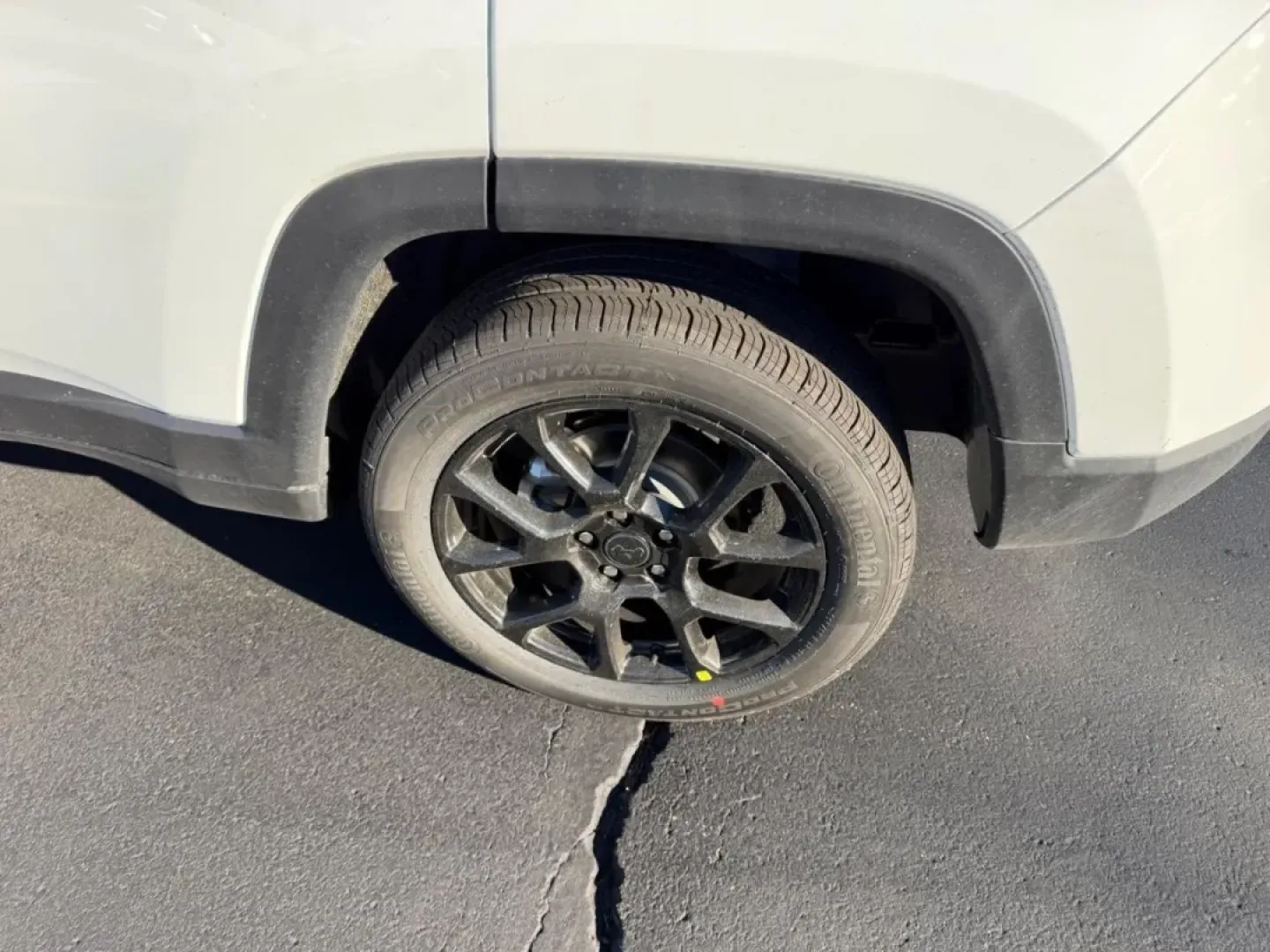 2026 /Black Leather Trimmed Jeep Compass Latitude (3C4NJDBN2TT) with an 2.0L engine, located at 970 Woodlawn Dr., Farmington, MO, 63640, (573) 431-7800, 37.825642, -90.468674 - **Unlock Adventure with the 2026 Jeep Compass at Pettus CDJR Farmington**<br /> <br /> Are you ready to elevate your daily commute or embark on weekend getaways? The 2026 Jeep Compass is designed for those who crave both adventure and comfort. With its rugged capabilities and modern features, this p - Photo#5