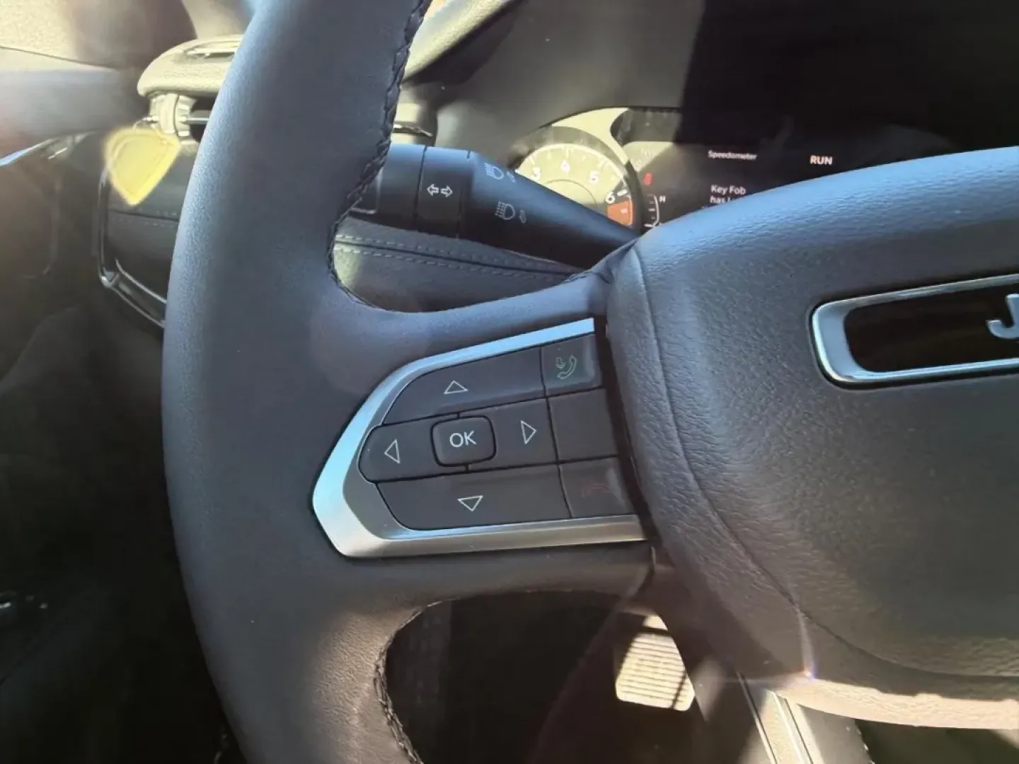 2026 /Black Leather Trimmed Jeep Compass Latitude (3C4NJDBN6TT) with an 2.0L engine, located at 970 Woodlawn Dr., Farmington, MO, 63640, (573) 431-7800, 37.825642, -90.468674 - ### Adventure Awaits with the 2026 Jeep Compass - Your Perfect SUV!<br /> <br /> Are you seeking a vehicle that seamlessly transitions between daily commutes and weekend adventures? Look no further than the 2026 Jeep Compass, now available at Pettus CDJR Farmington! This pre-owned SUV is not only a - Photo#11