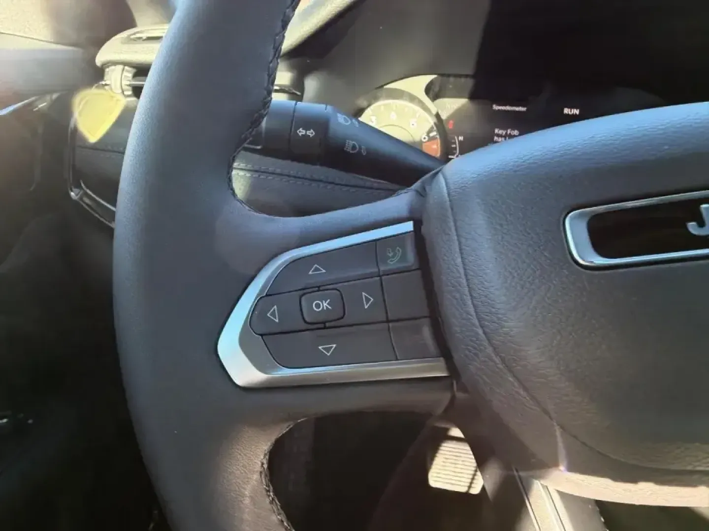 2026 /Black Leather Trimmed Jeep Compass Latitude (3C4NJDBN6TT) with an 2.0L engine, located at 970 Woodlawn Dr., Farmington, MO, 63640, (573) 431-7800, 37.825642, -90.468674 - ### Adventure Awaits with the 2026 Jeep Compass - Your Perfect SUV!<br /> <br /> Are you seeking a vehicle that seamlessly transitions between daily commutes and weekend adventures? Look no further than the 2026 Jeep Compass, now available at Pettus CDJR Farmington! This pre-owned SUV is not only a - Photo#11