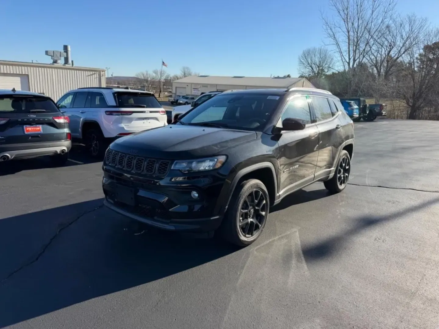 2026 /Black Leather Trimmed Jeep Compass Latitude (3C4NJDBN6TT) with an 2.0L engine, located at 970 Woodlawn Dr., Farmington, MO, 63640, (573) 431-7800, 37.825642, -90.468674 - ### Adventure Awaits with the 2026 Jeep Compass - Your Perfect SUV!<br /> <br /> Are you seeking a vehicle that seamlessly transitions between daily commutes and weekend adventures? Look no further than the 2026 Jeep Compass, now available at Pettus CDJR Farmington! This pre-owned SUV is not only a - Photo#6