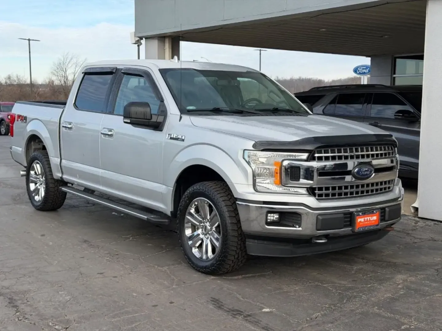2018 /Dark Earth Gray Cloth Ford F-150 XLT (1FTEW1E5XJK) with an 5.0L engine, 6A transmission, located at 141 Commercial Dr, Fredericktown, MO, 63645, (573) 783-6432, 37.570087, -90.320648 - **Unleash Your Adventurous Spirit with This 2018 Ford F-150 - Perfect for Work and Play!**<br /> <br /> If you're searching for the ideal vehicle to complement your active lifestyle, look no further than this stunning 2018 Ford F-150, now available at Pettus Ford Fredericktown. Located at 141 Commer - Photo#0