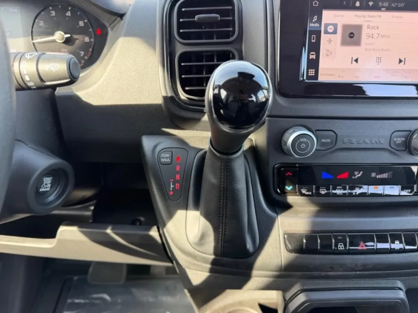 2026 /Black Vinyl Ram ProMaster 2500 High Roof (3C6LRVDG7TE) with an 3.6L V6 24V VVT engine, 6A transmission, located at 970 Woodlawn Dr., Farmington, MO, 63640, (573) 431-7800, 37.825642, -90.468674 - **Discover the Ultimate Workhorse: 2026 Ram ProMaster Cargo Van at Pettus CDJR Farmington**<br /> <br /> Are you a business owner searching for a reliable vehicle that can help you conquer your daily tasks? Look no further! This 2026 Ram ProMaster Cargo Van, proudly offered at Pettus CDJR Farmington - Photo#15