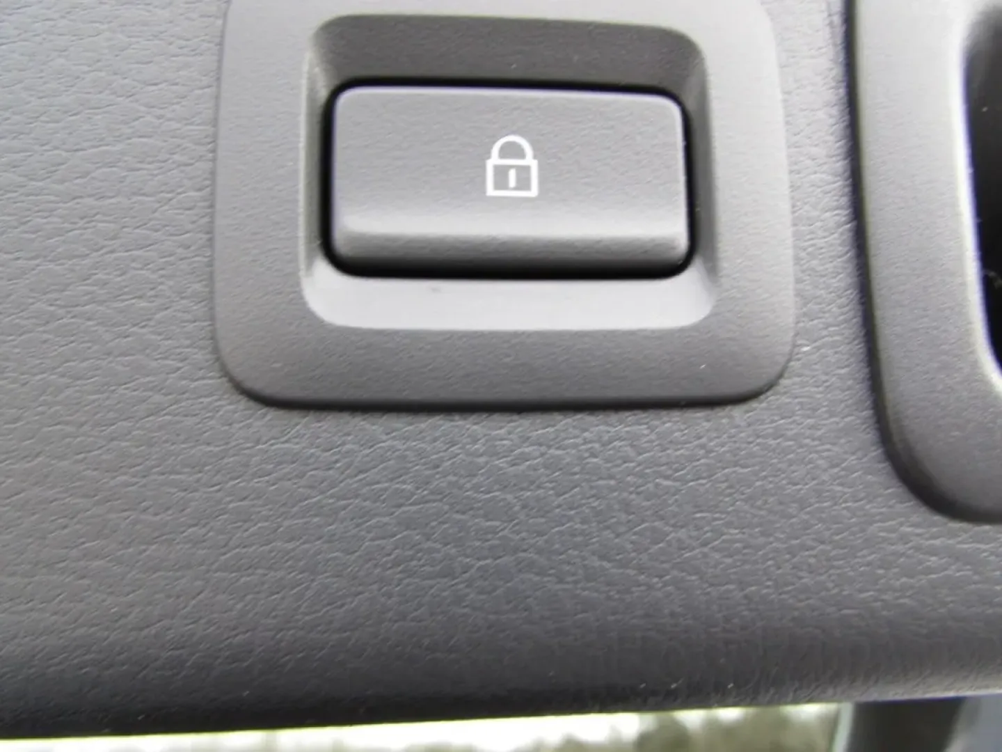 2023 /Red Mazda CX-30 2.5 S Carbon Edition (3MVDMBCM0PM) with an Other engine, Automatic transmission, located at 12836 Highway 21, De Soto, MO, 63020, (636) 337-7777, 38.151867, -90.575615 - **Explore the Open Road with the 2023 Mazda CX-30 from Pettus Ford De Soto Your Gateway to Adventure!**<br /> <br /> Are you ready to elevate your driving experience? The 2023 Mazda CX-30, available at Pettus Ford De Soto, is not just a vehicle; it's a lifestyle choice perfect for those who crave a - Photo#25