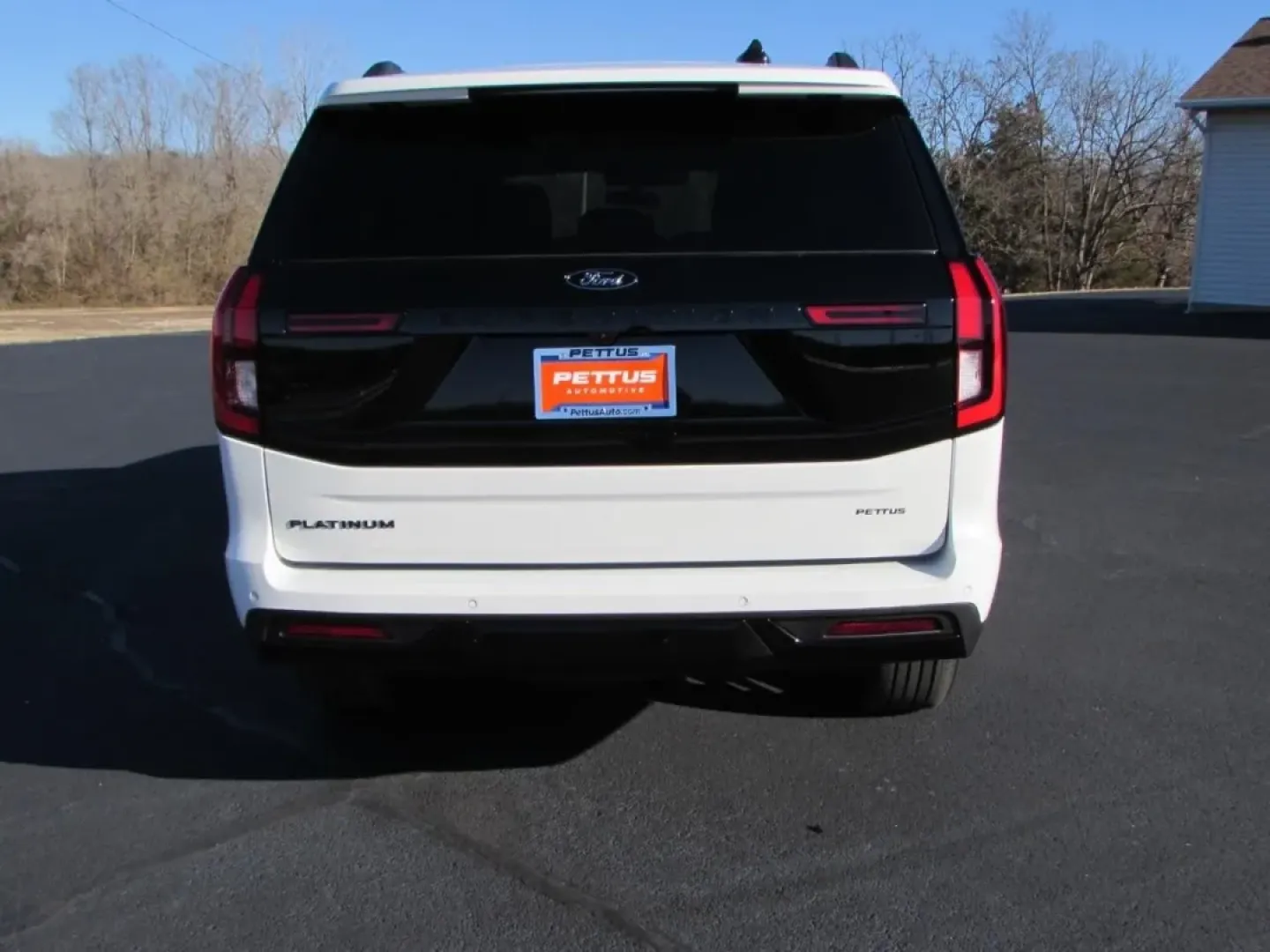 2026 /Black Onyx Ford Expedition Platinum (1FMJU1MG0TE) with an 3.5L V6 engine, Automatic transmission, located at 12836 Highway 21, De Soto, MO, 63020, (636) 337-7777, 38.151867, -90.575615 - **Adventure Awaits: Discover the 2026 Ford Expedition Platinum at Pettus Ford De Soto!**<br /> <br /> Are you ready to elevate your family adventures or weekend getaways? Look no further than the stunning 2026 Ford Expedition Platinum, available now at Pettus Ford De Soto! This SUV is not just a veh - Photo#5