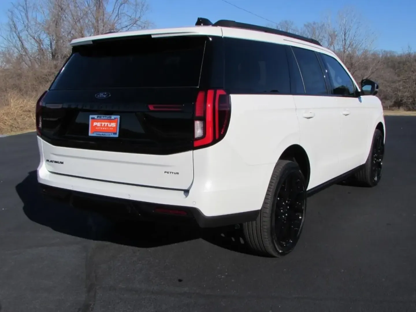 2026 /Black Onyx Ford Expedition Platinum (1FMJU1MG0TE) with an 3.5L V6 engine, Automatic transmission, located at 12836 Highway 21, De Soto, MO, 63020, (636) 337-7777, 38.151867, -90.575615 - **Adventure Awaits: Discover the 2026 Ford Expedition Platinum at Pettus Ford De Soto!**<br /> <br /> Are you ready to elevate your family adventures or weekend getaways? Look no further than the stunning 2026 Ford Expedition Platinum, available now at Pettus Ford De Soto! This SUV is not just a veh - Photo#6